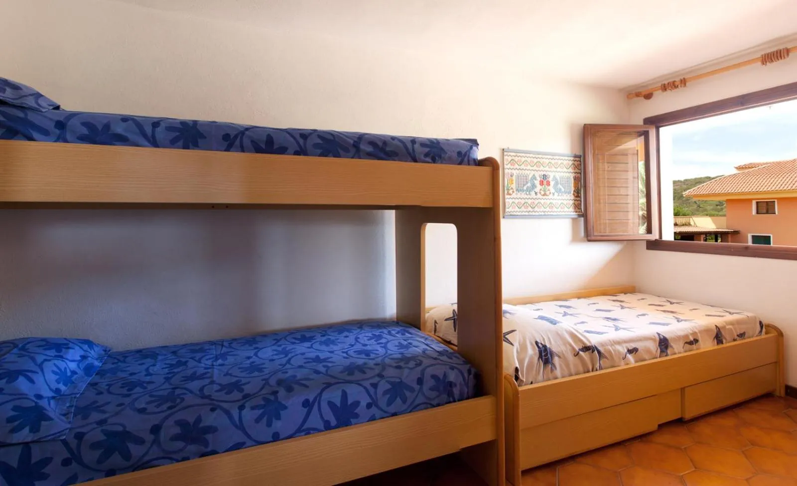 Bedroom, Bed in Marinella, Sardegna