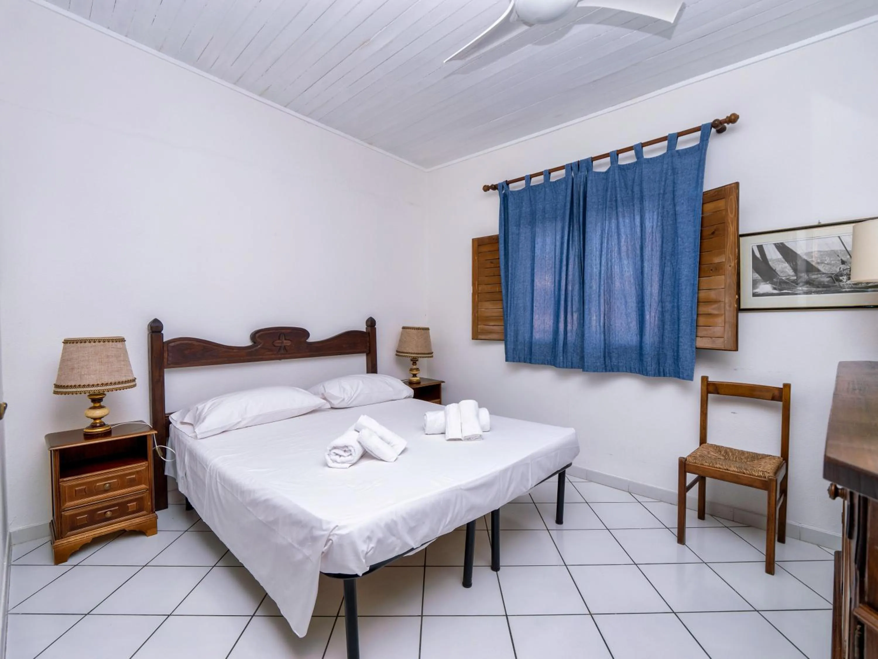 Bedroom, Bed in Marinella, Sardegna