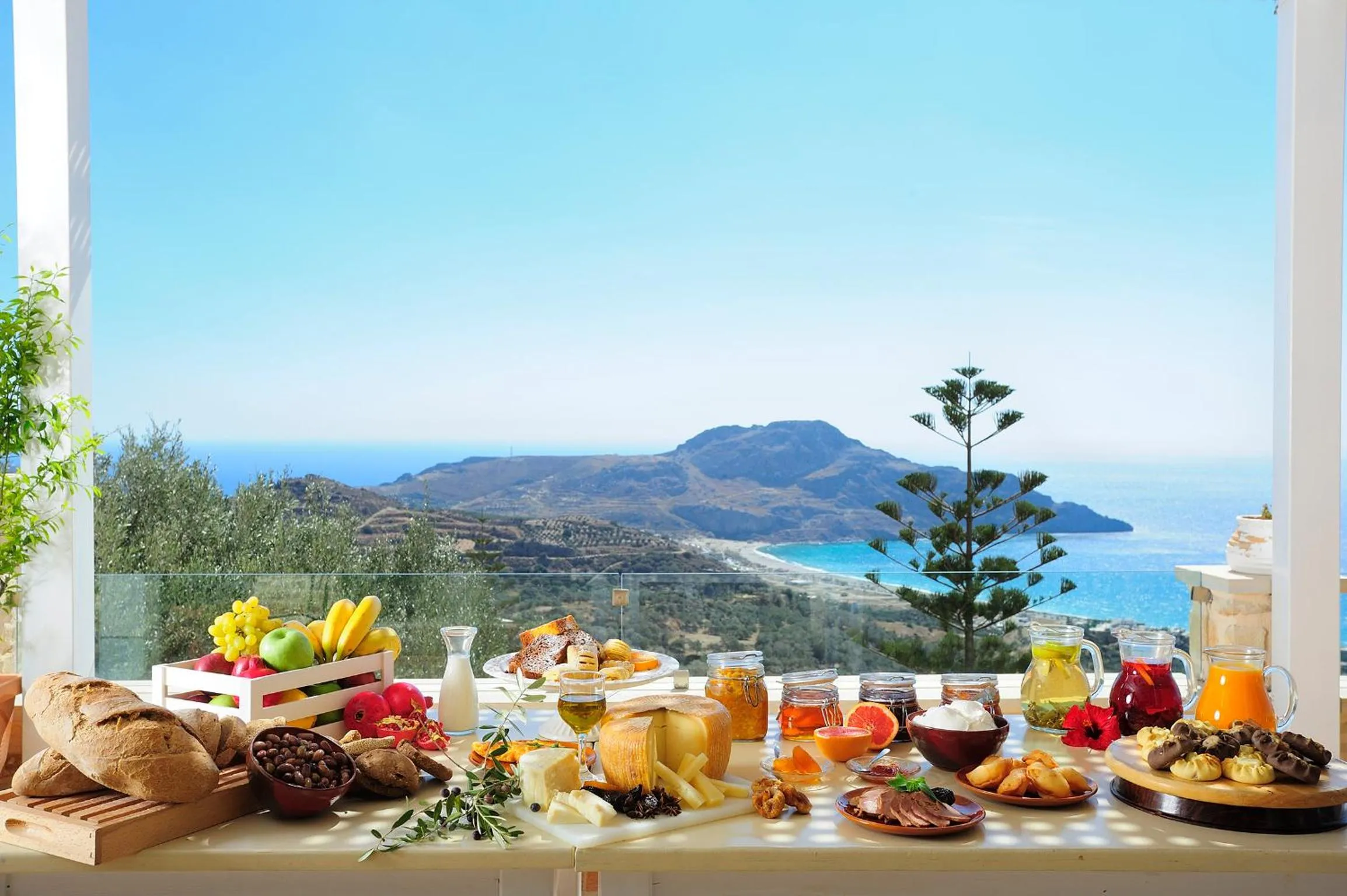 Restaurant/places to eat in Stefanos Village Hotel