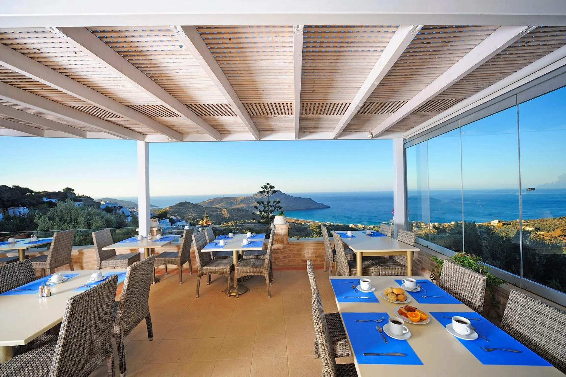 Restaurant/places to eat in Stefanos Village Hotel