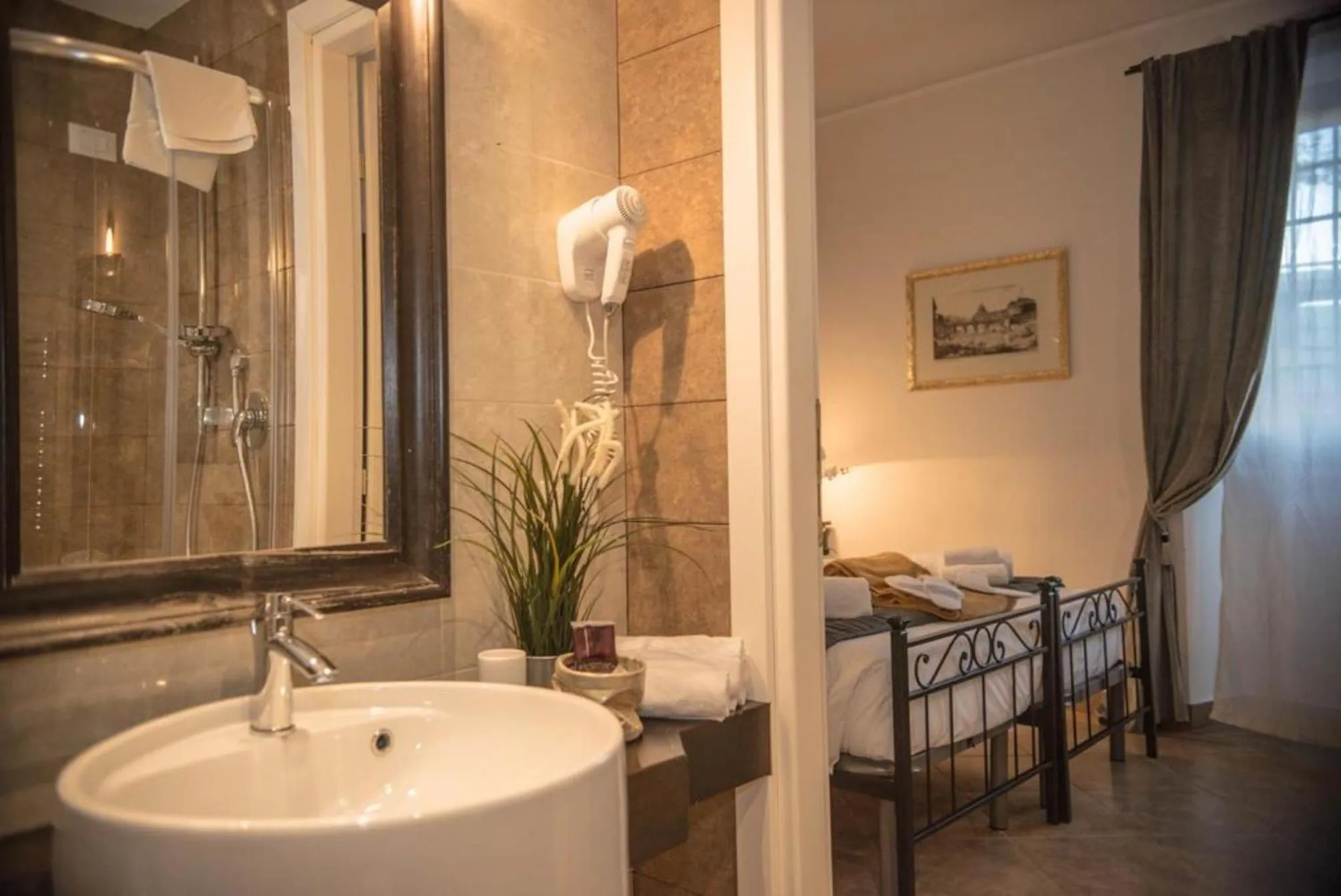 Bedroom in La Residenza Dell'Angelo