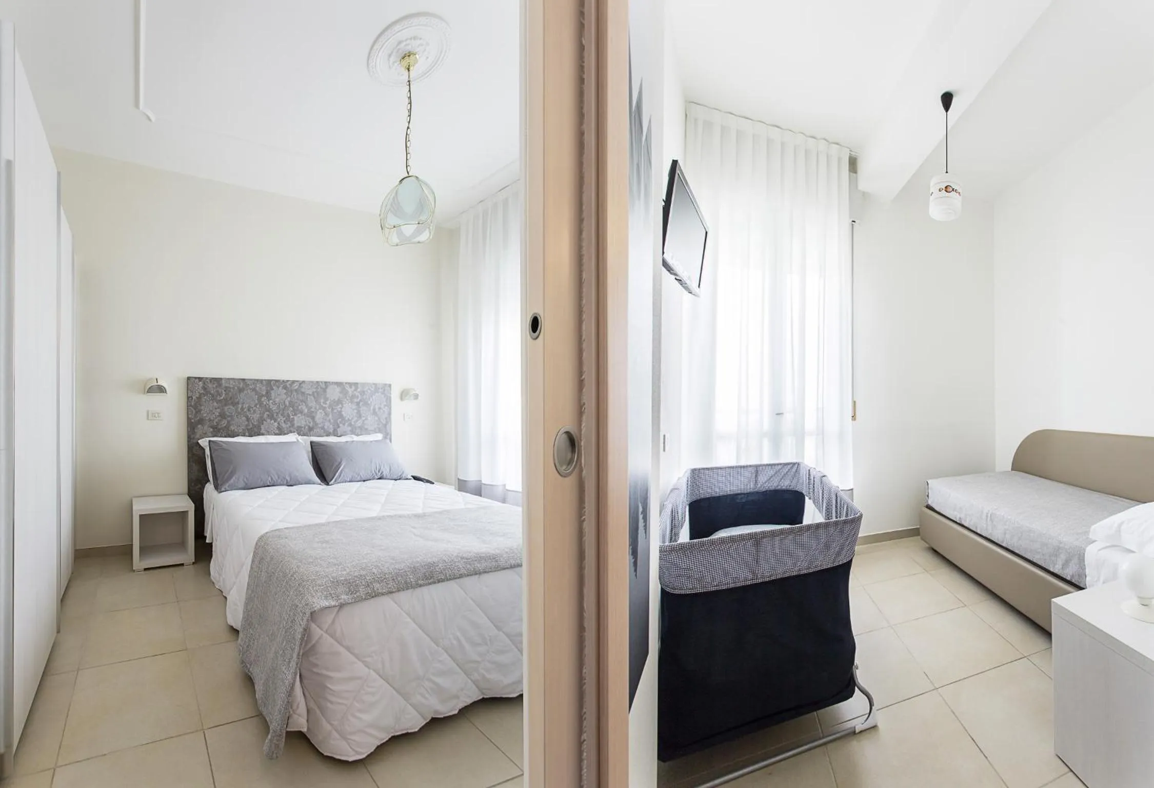 Photo of the whole room, Bed in Hotel Caesar