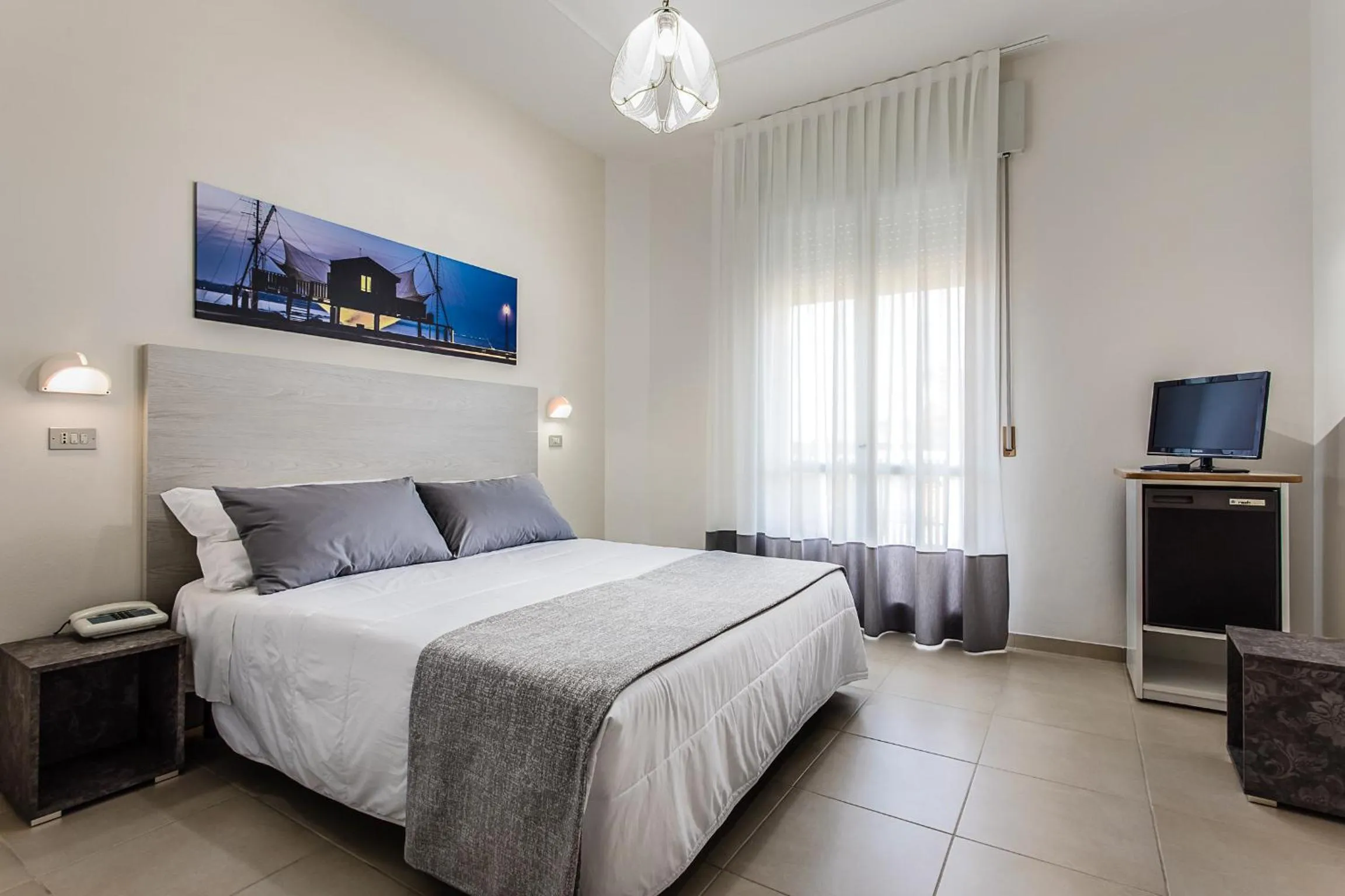 Photo of the whole room, Bed in Hotel Caesar