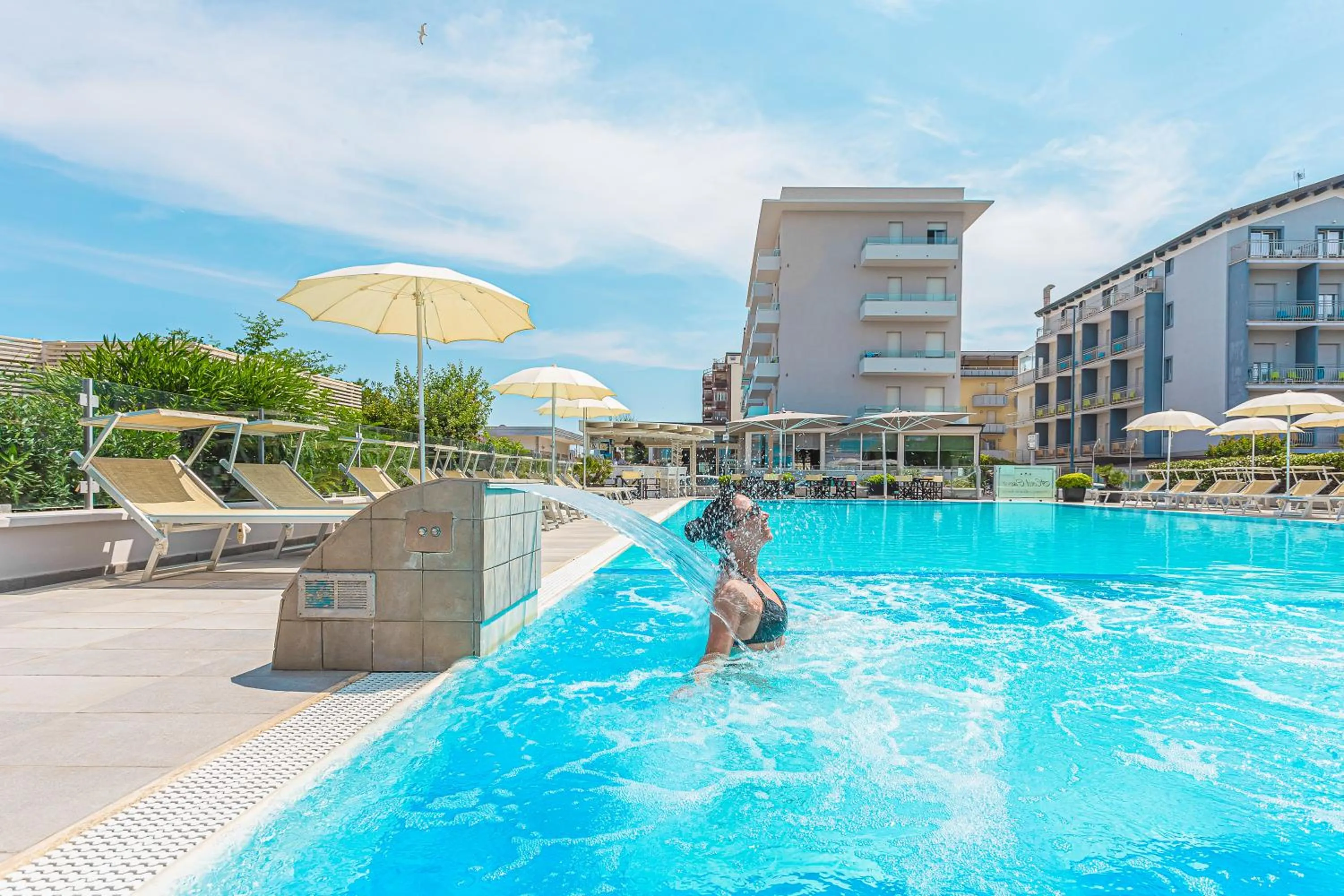 Swimming pool in Hotel Caesar