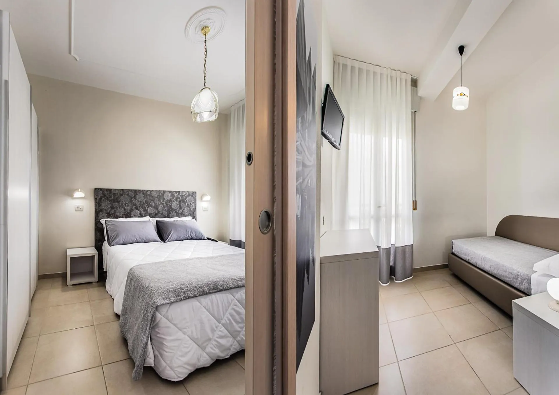 Photo of the whole room, Bed in Hotel Caesar