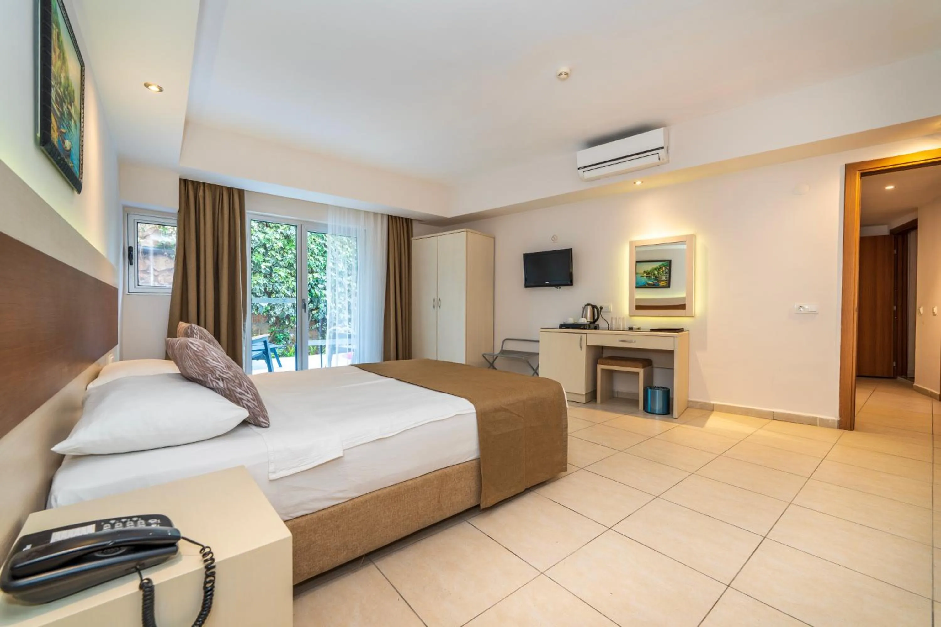 Photo of the whole room, Bed in Montebello Resort Hotel - All Inclusive