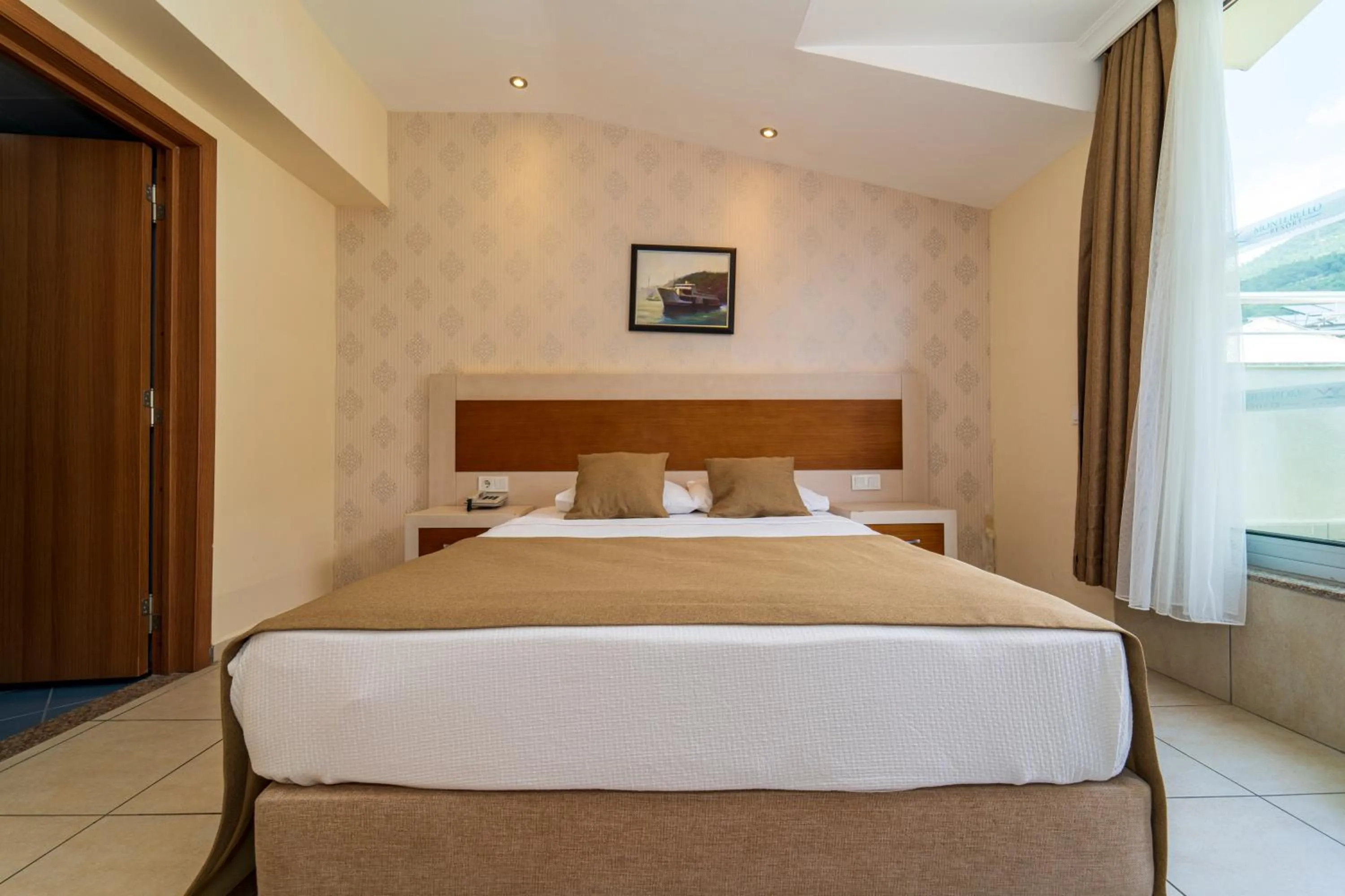 Bed in Montebello Resort Hotel - All Inclusive