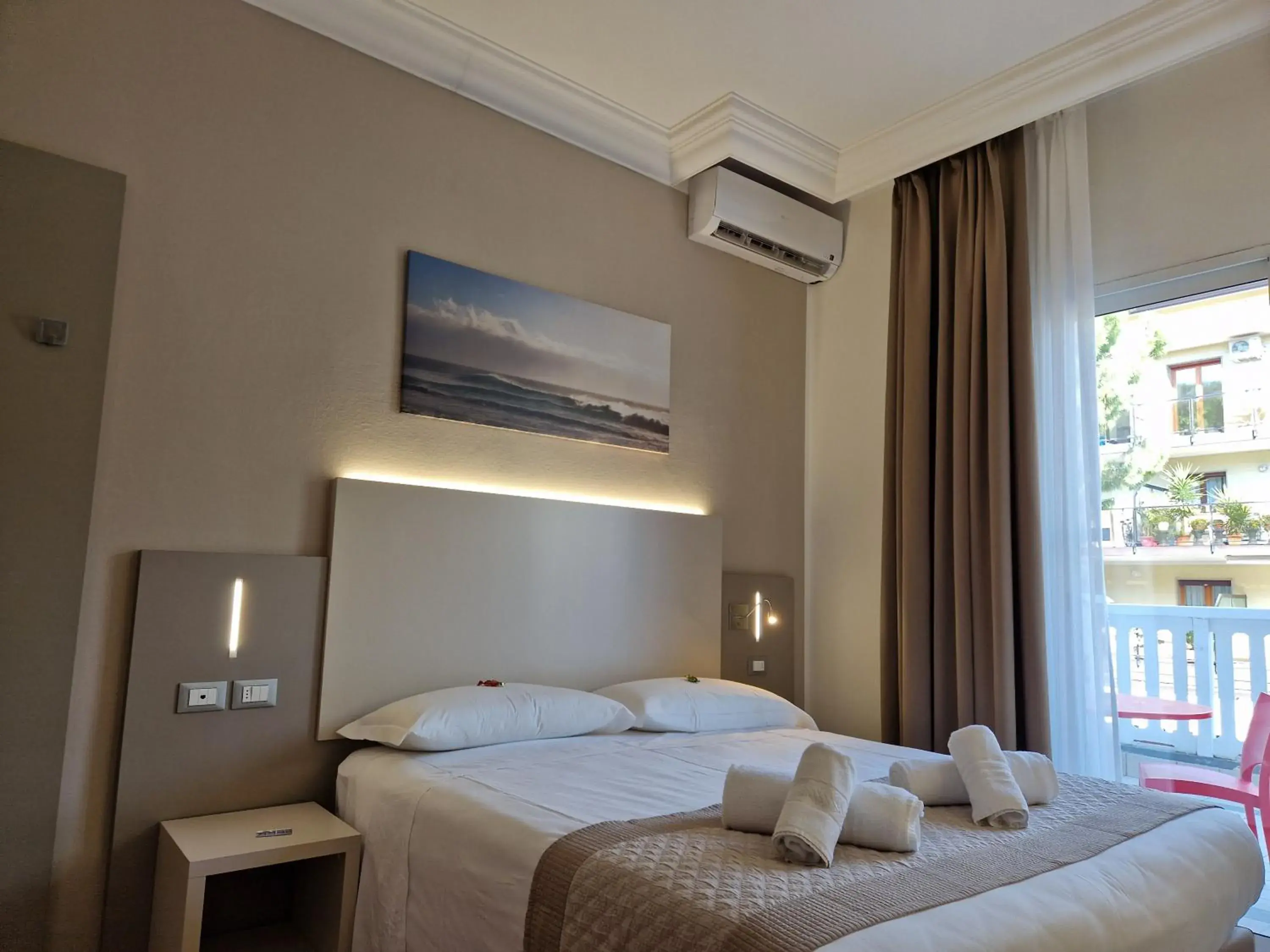 Superior Double Room in Hotel Danubio Superior Double Room in Hotel Danubio