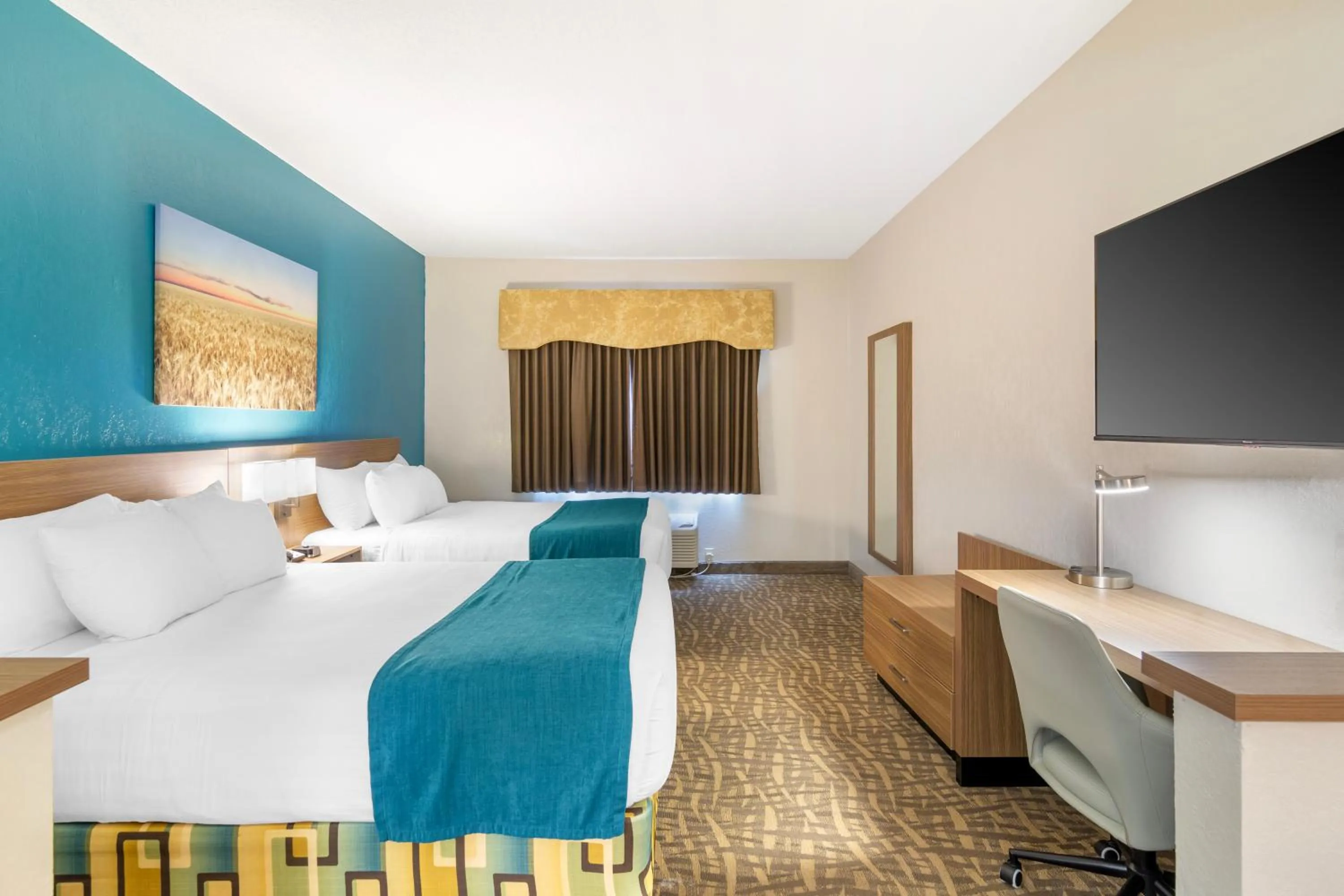 Bedroom, Bed in EverSpring Suites