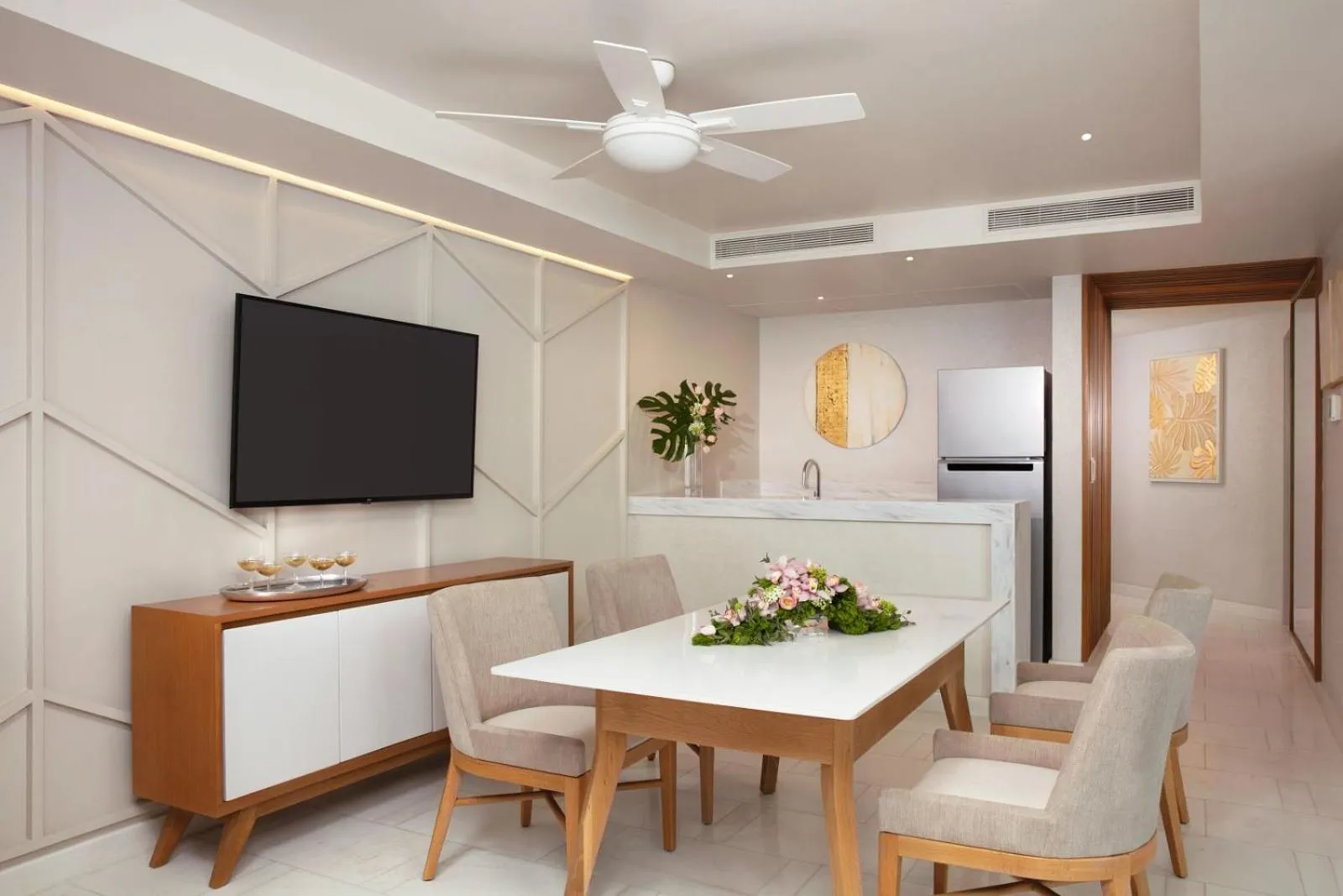 Living room in Dreams Riviera Cancun Resort & Spa - All Inclusive