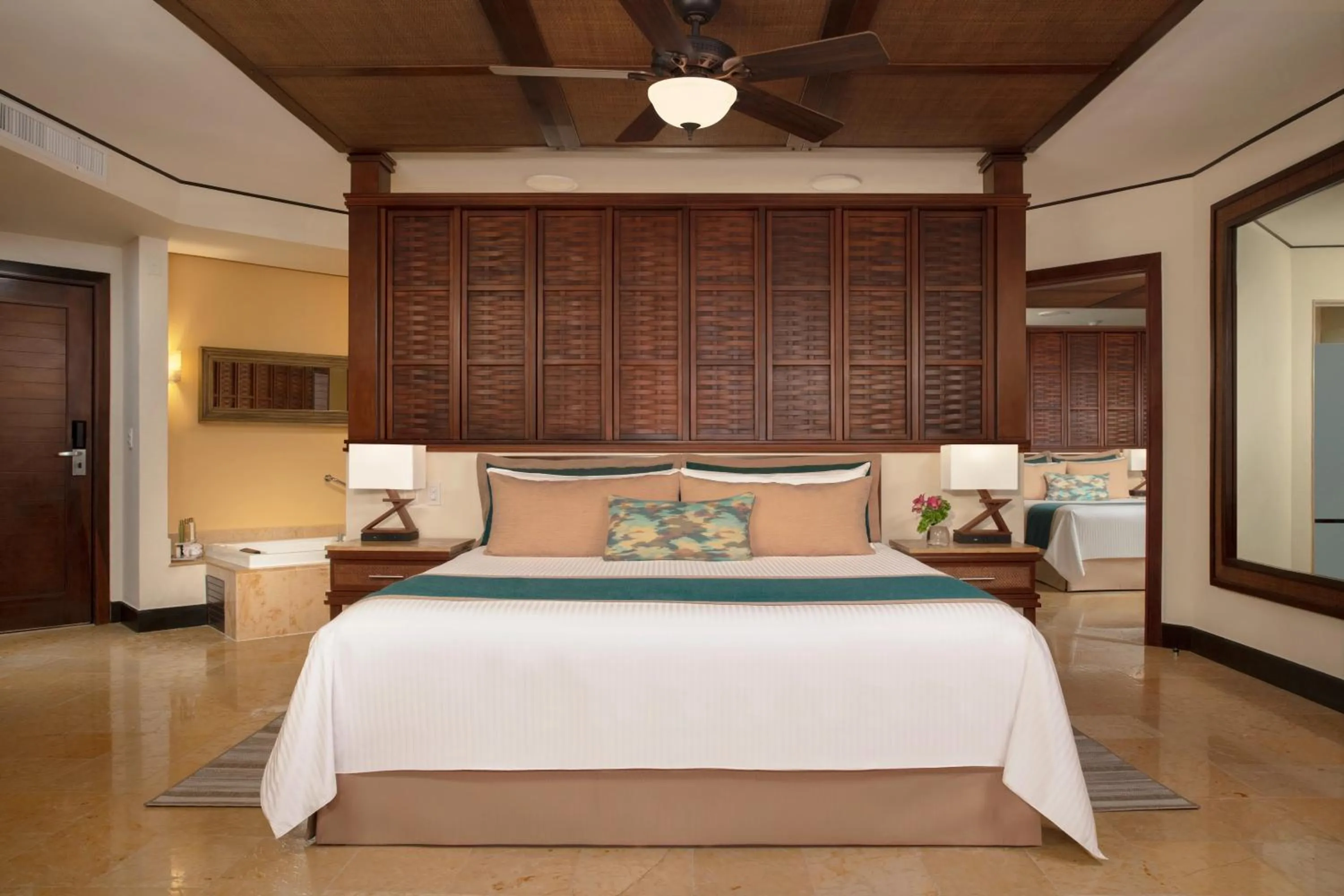 Photo of the whole room, Bed in Dreams Riviera Cancun Resort & Spa - All Inclusive