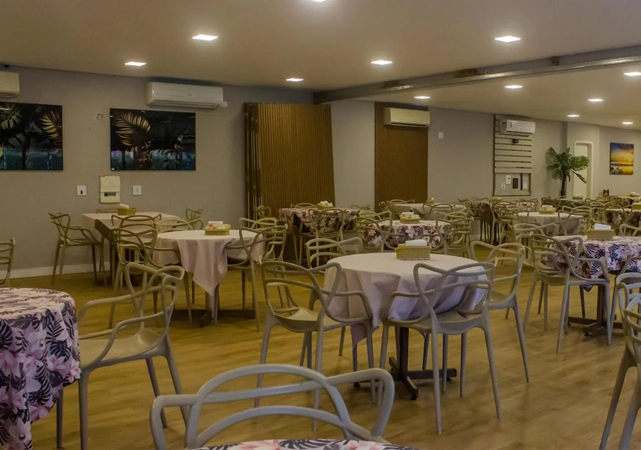 Restaurant/places to eat in Wembley Inn Hotel