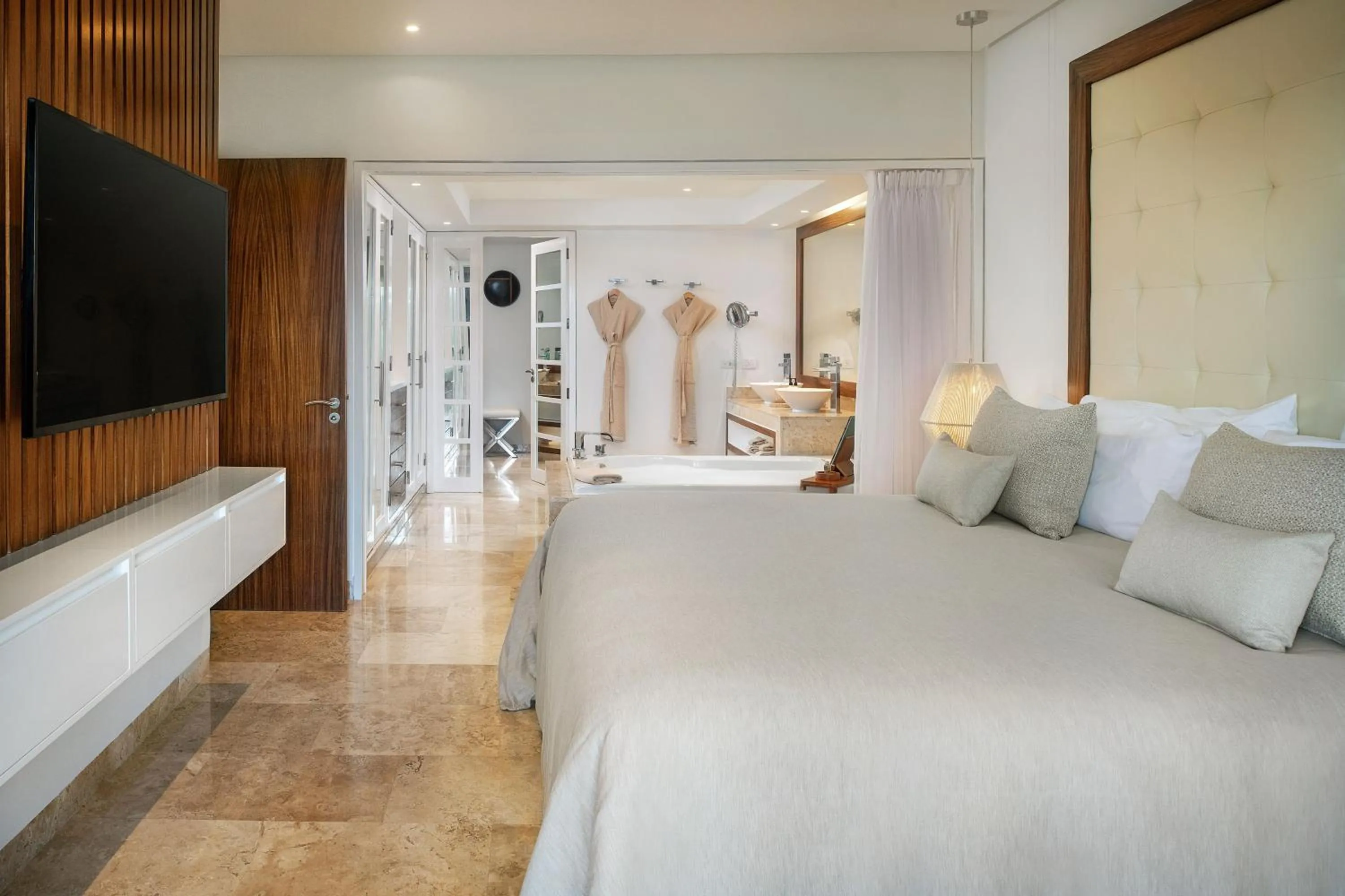 Property building, Bed in Paradisus La Perla - Adults Only - Riviera Maya