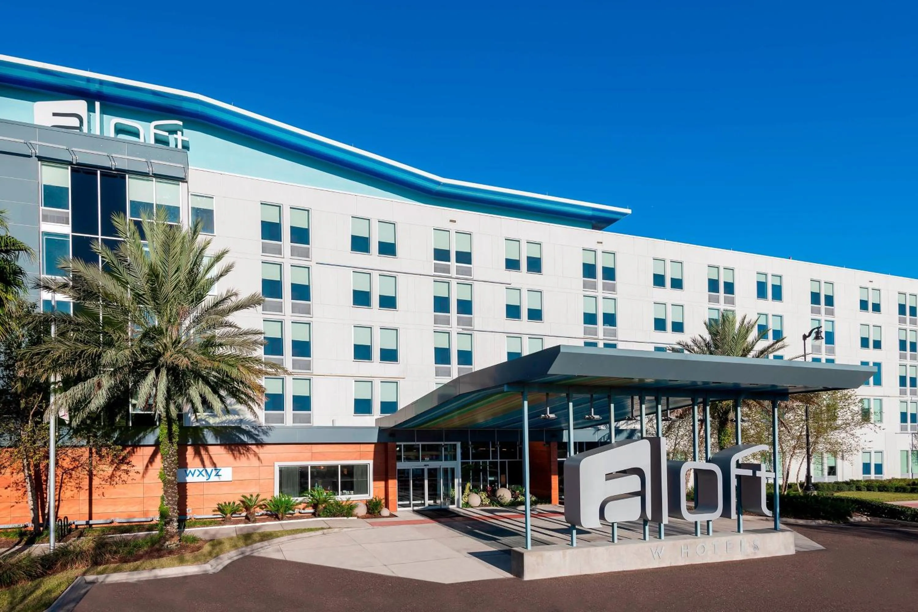 Property building in Aloft Jacksonville Airport