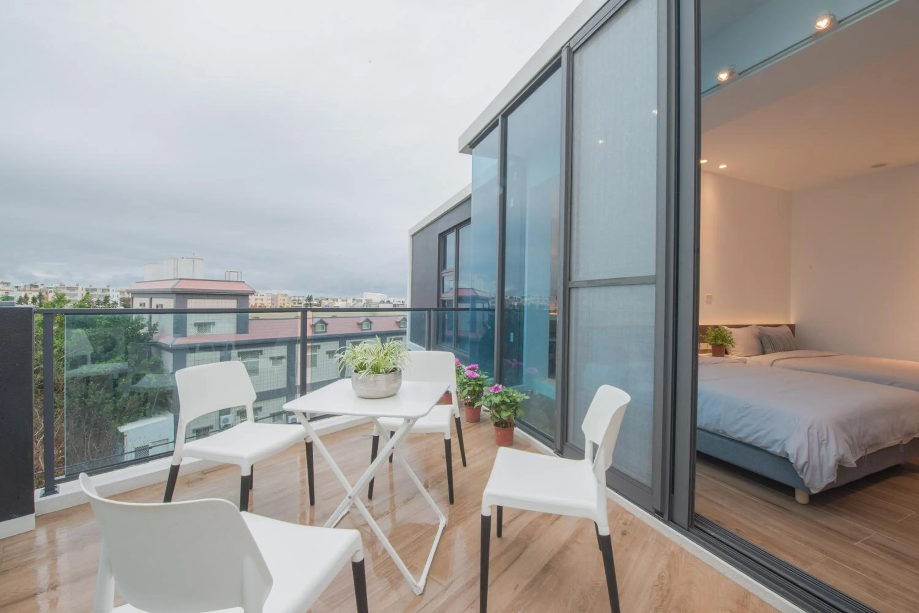 Balcony/Terrace, Bed in Galilee B&B 加利利海民宿