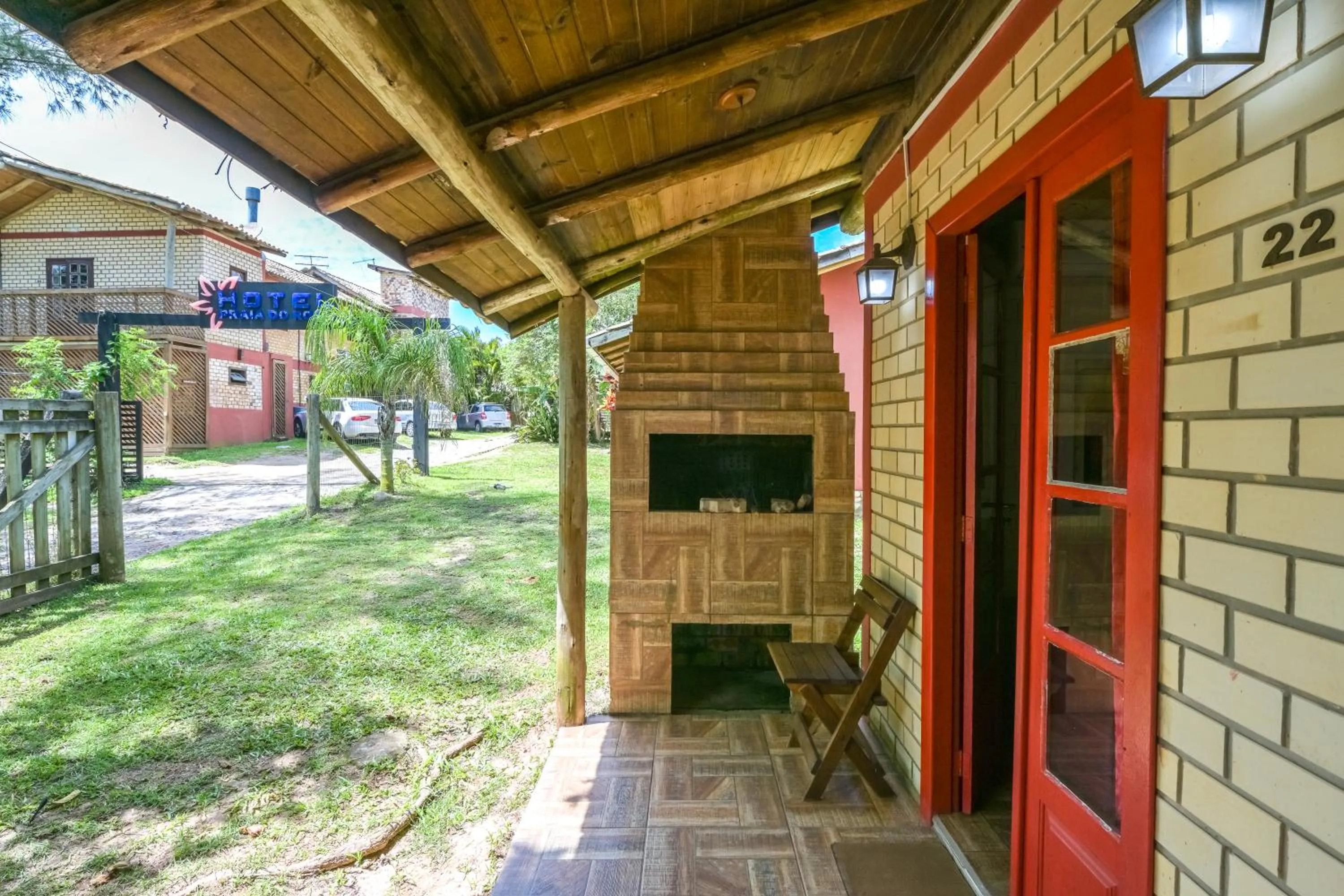 Facade/entrance in Hotel Praia Do Rosa