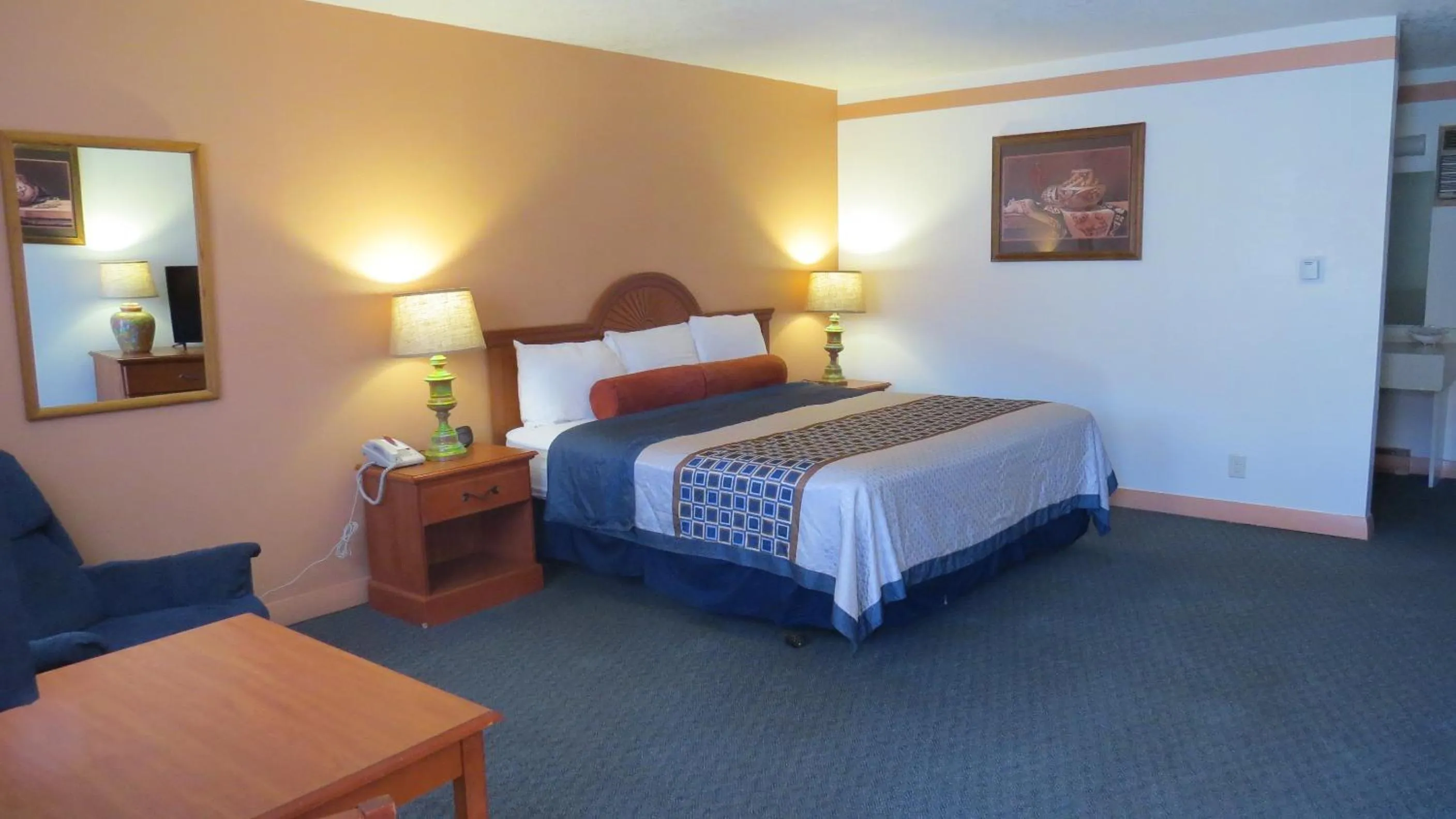 Bed in Casa Lemus Inn