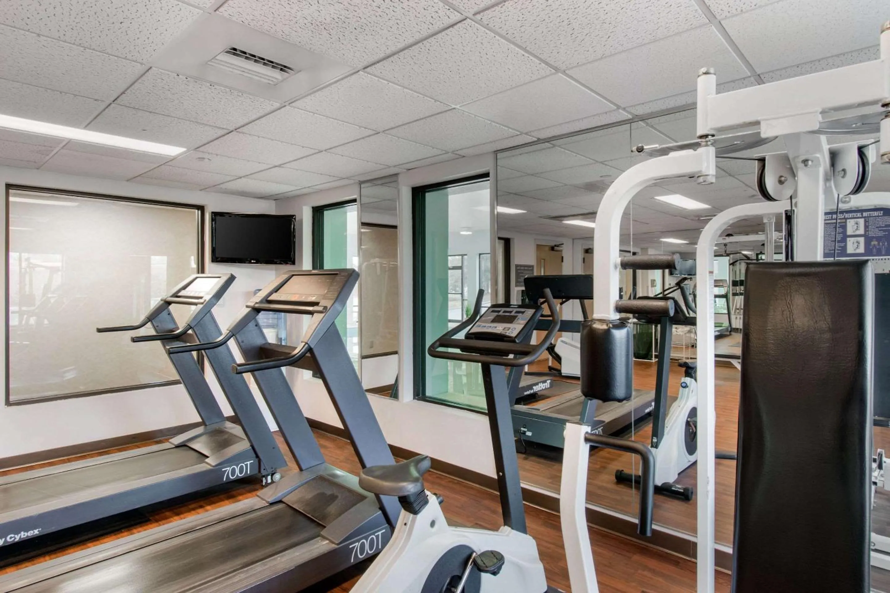 Fitness centre/facilities in Sleep Inn Carlisle South