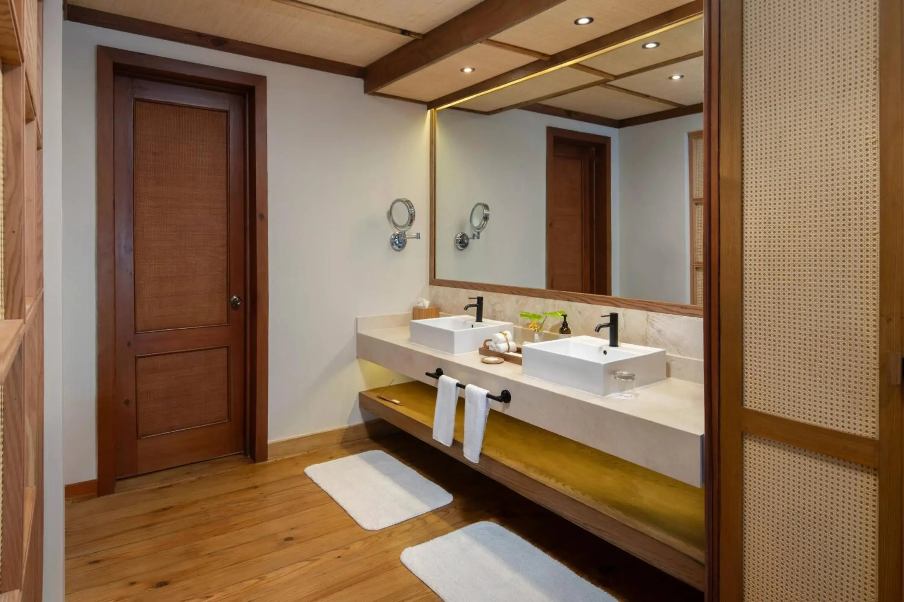 Junior Suite Ocean Front Deluxe King in Zoetry Agua Punta Cana - All Inclusive Junior Suite Ocean Front Deluxe King in Zoetry Agua Punta Cana - All Inclusive