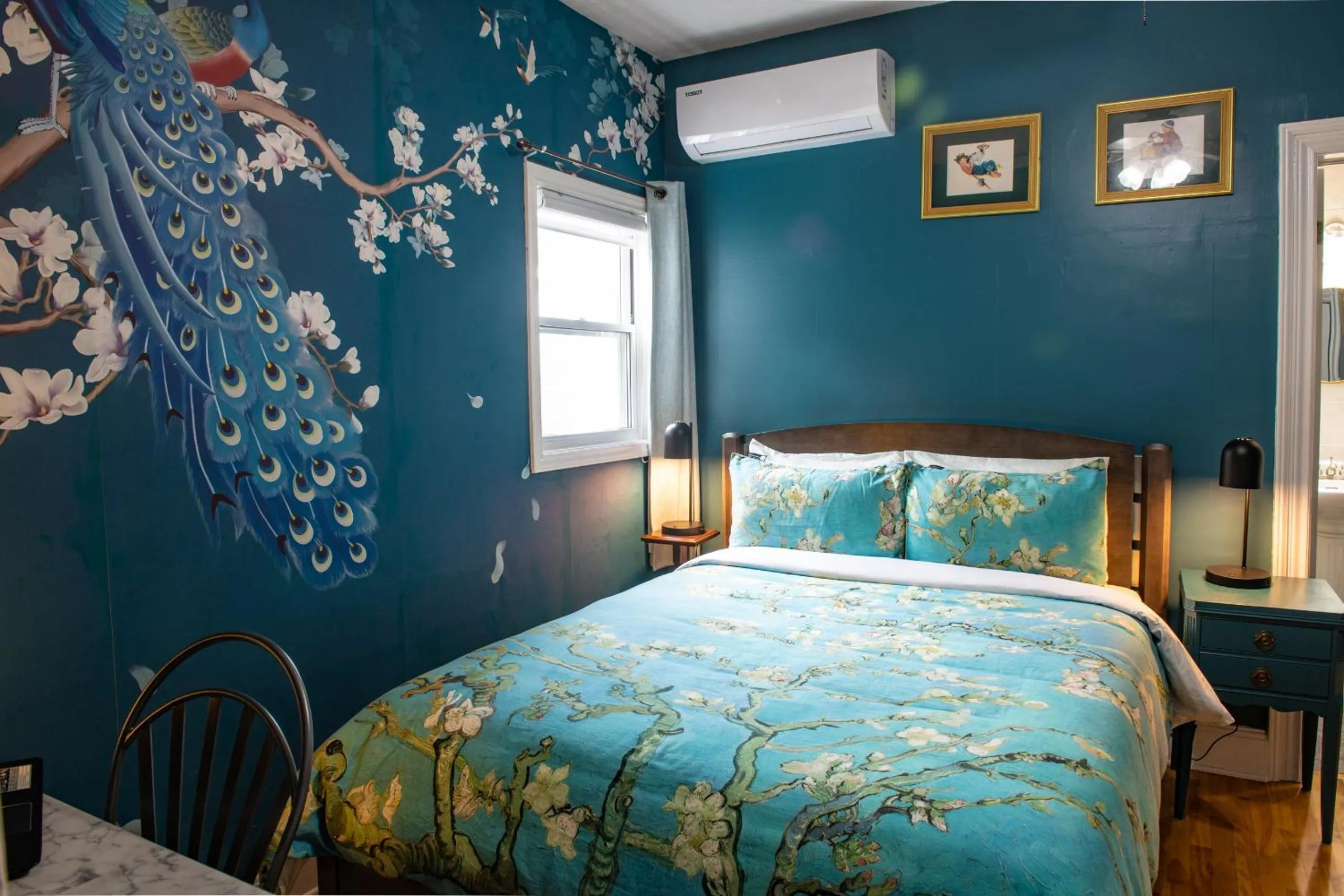 Bed in Prince Street Suites