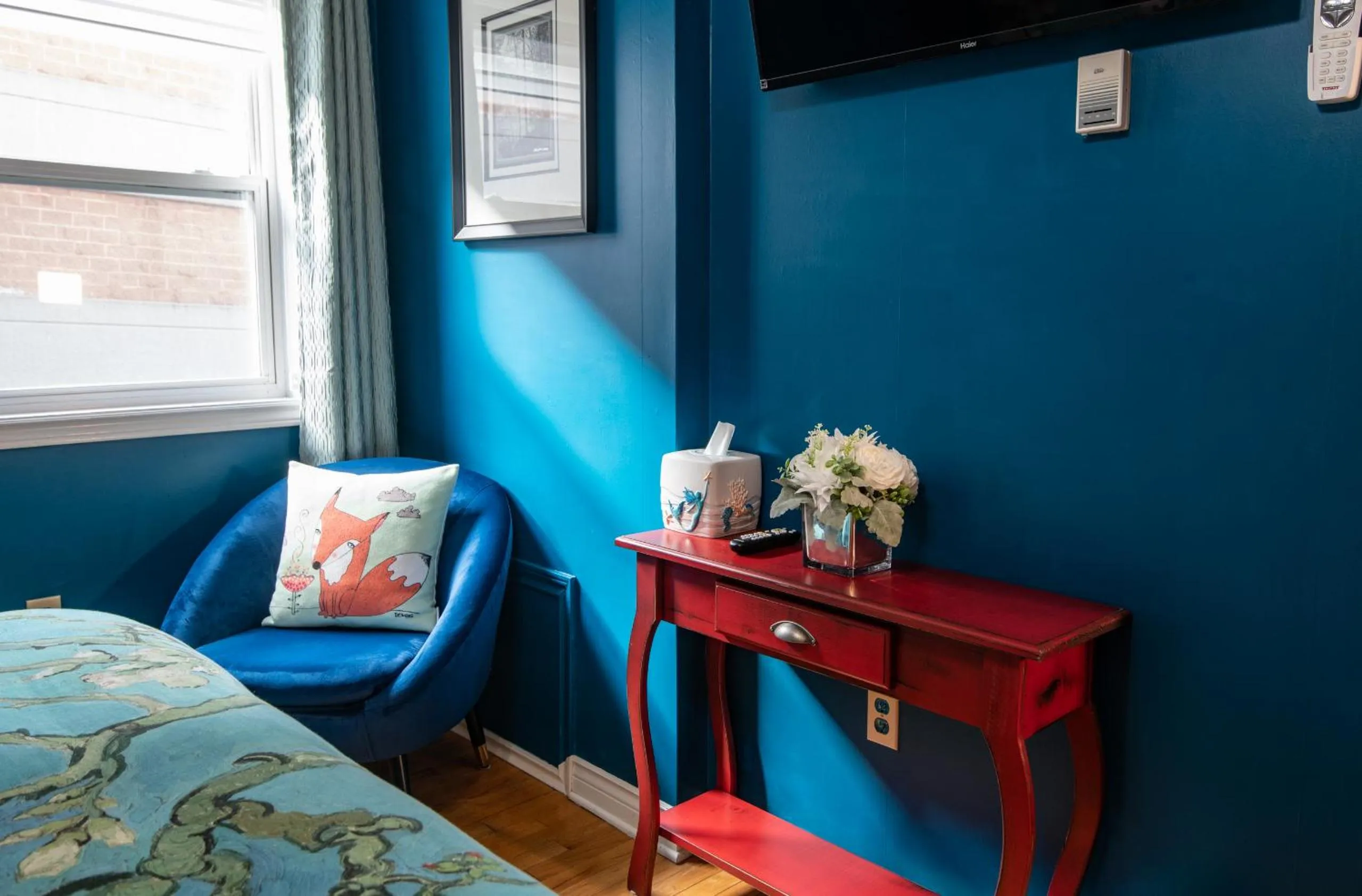 Bed in Prince Street Suites