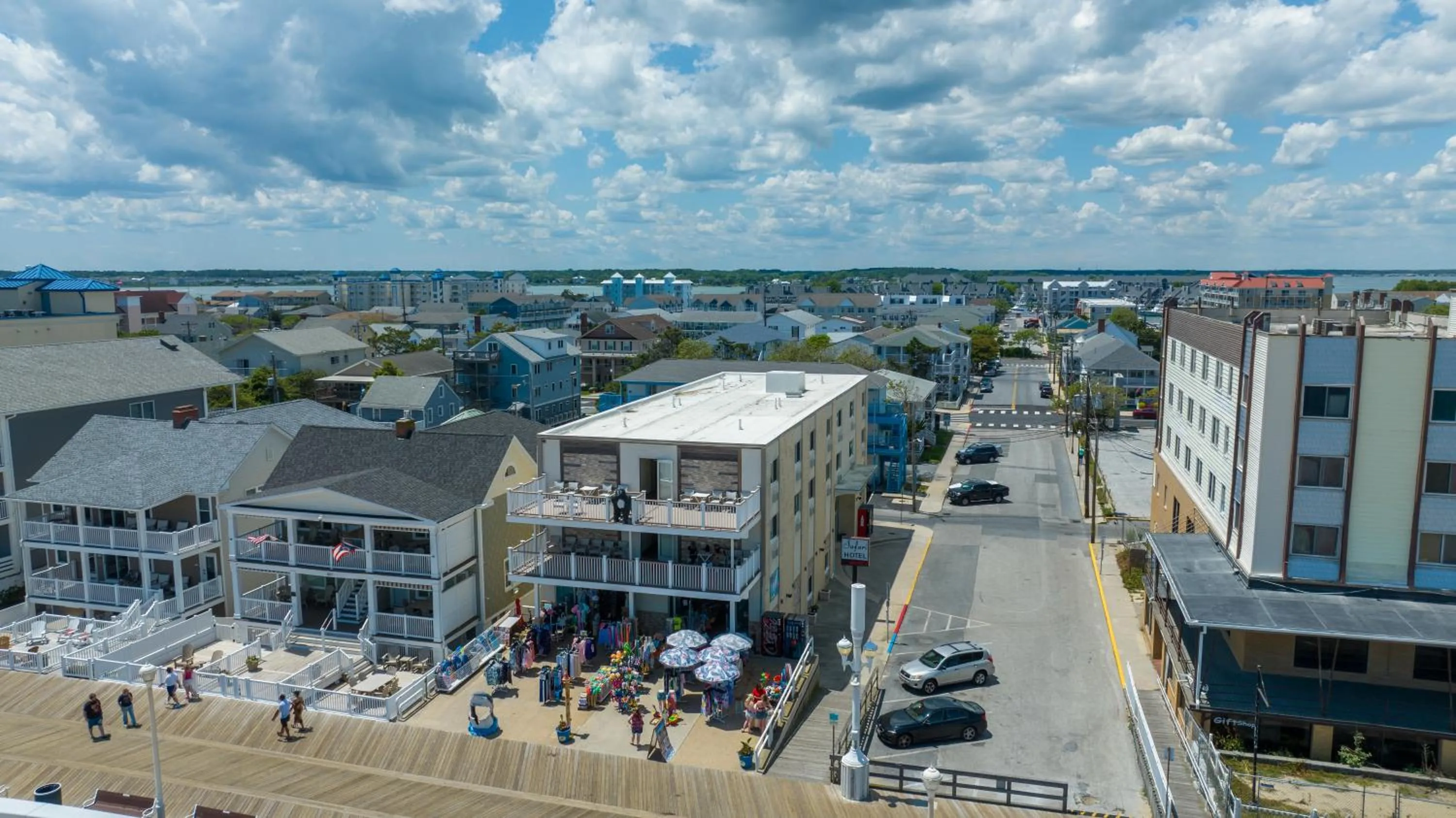 Property building in Safari Hotel Boardwalk