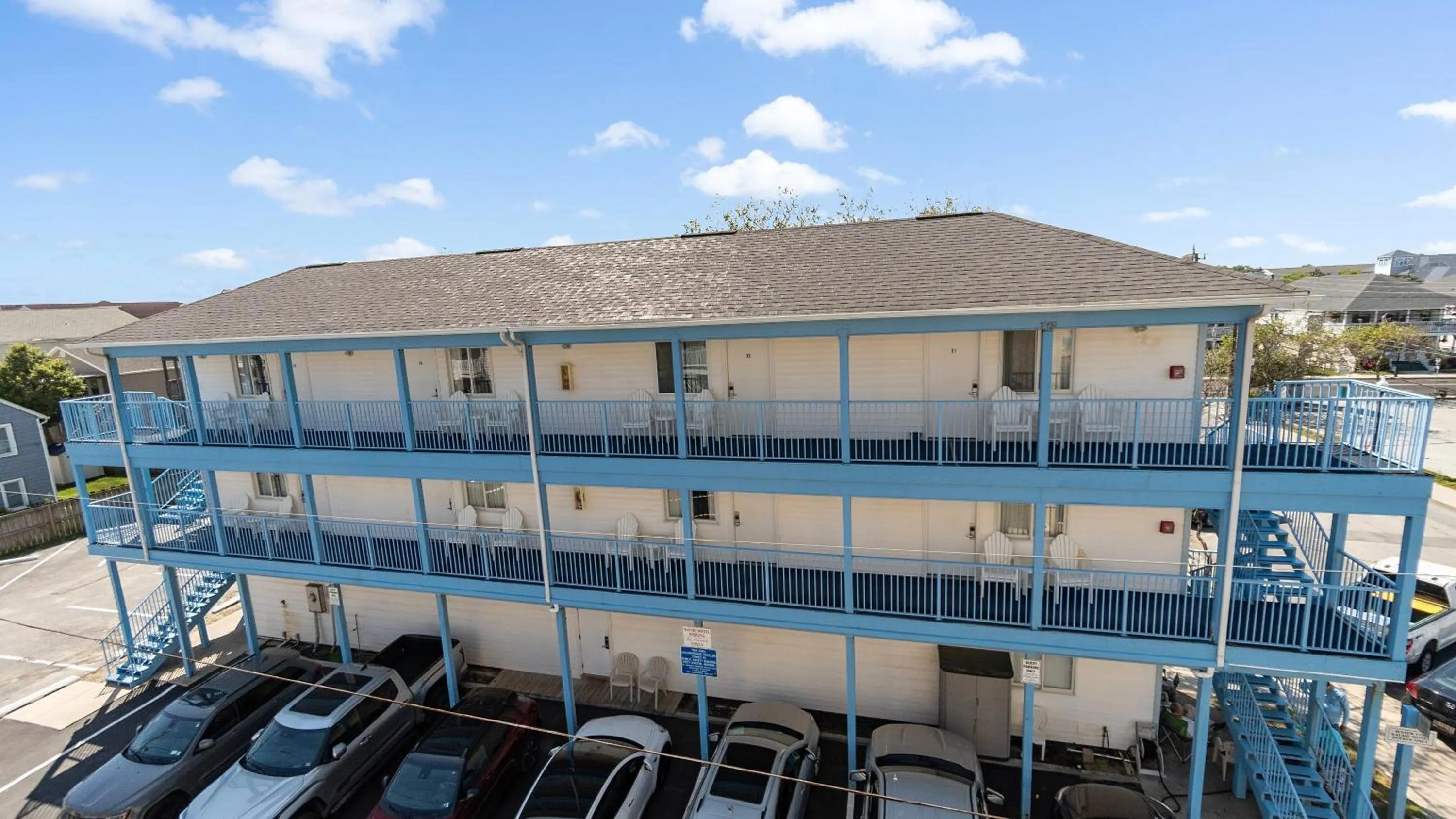 Property building in Safari Hotel Boardwalk