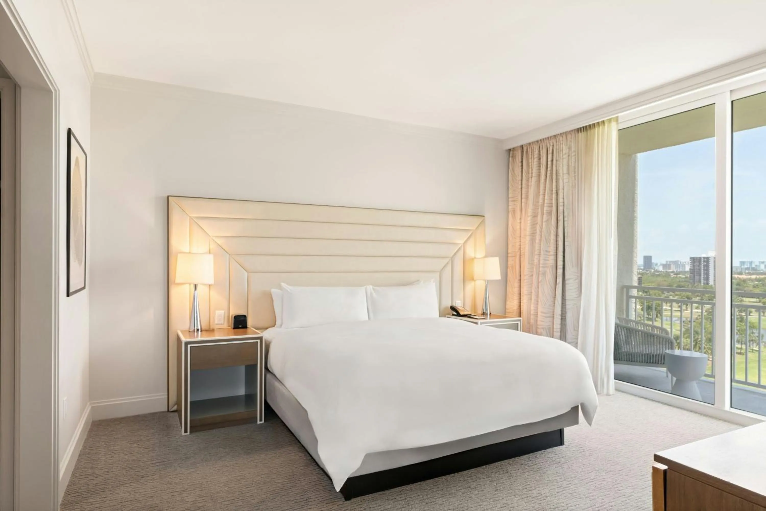 Bedroom, Bed in JW Marriott Miami Turnberry Resort & Spa