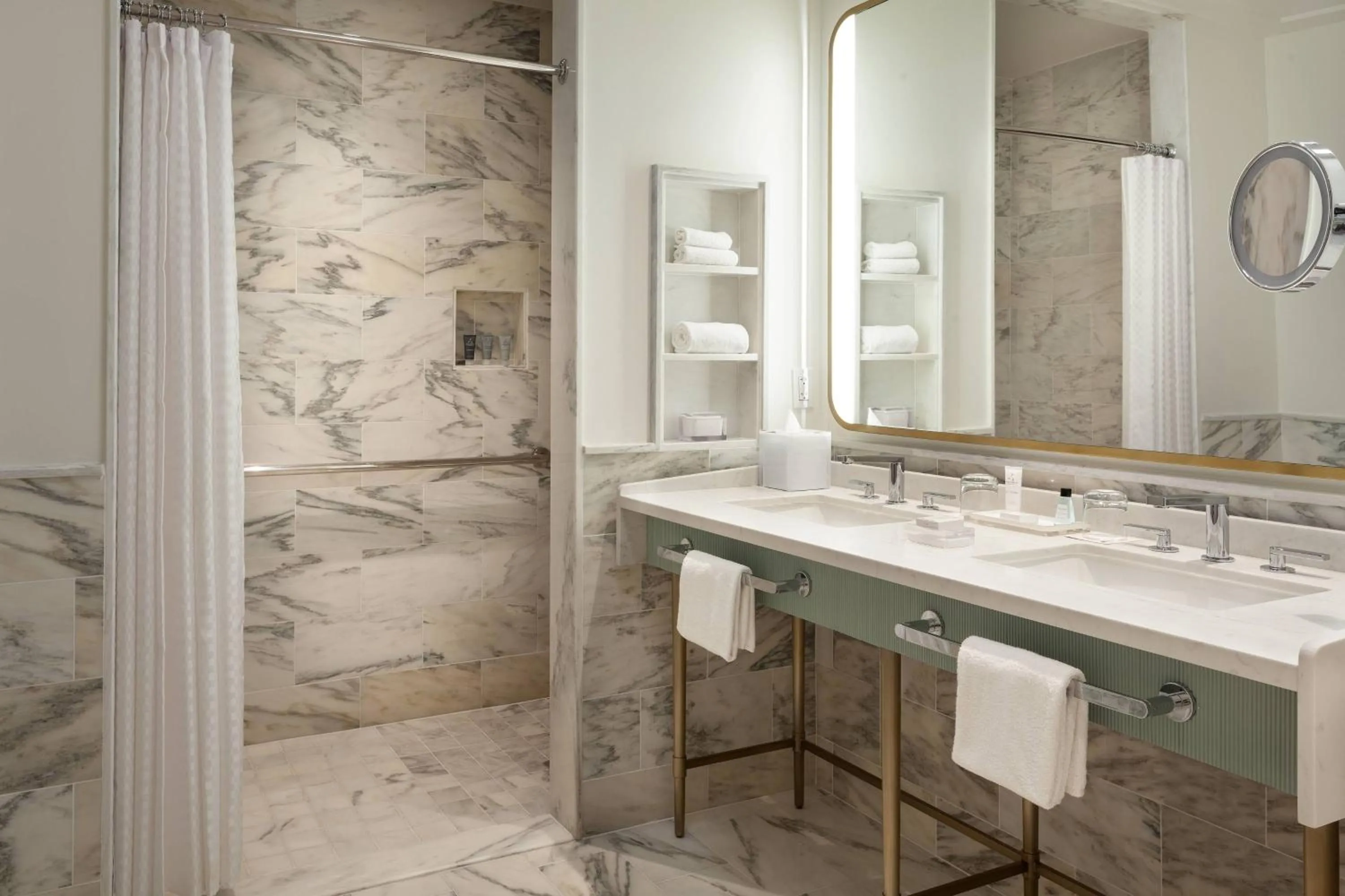 Bathroom in JW Marriott Miami Turnberry Resort & Spa