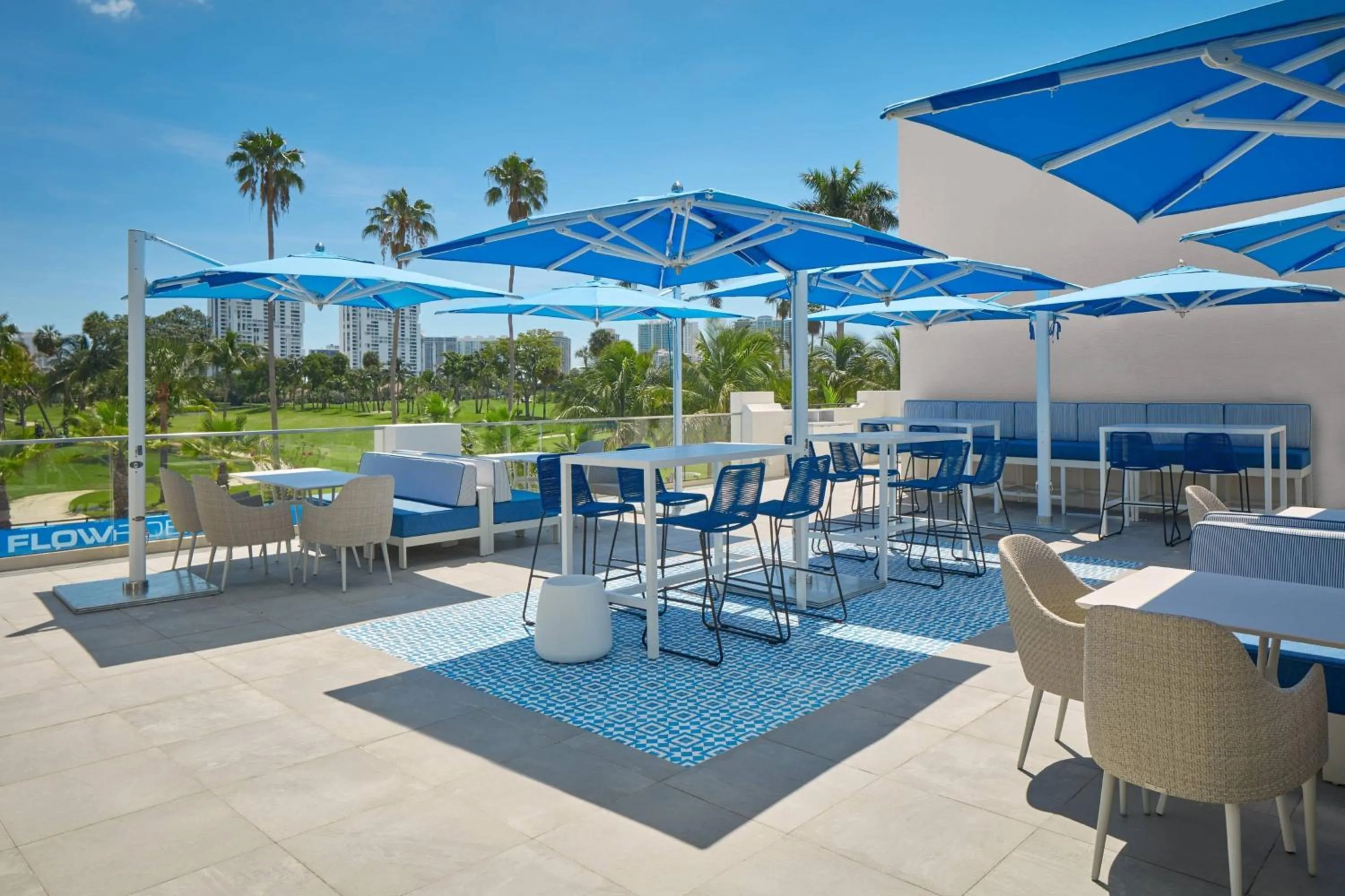 Restaurant/places to eat in JW Marriott Miami Turnberry Resort & Spa