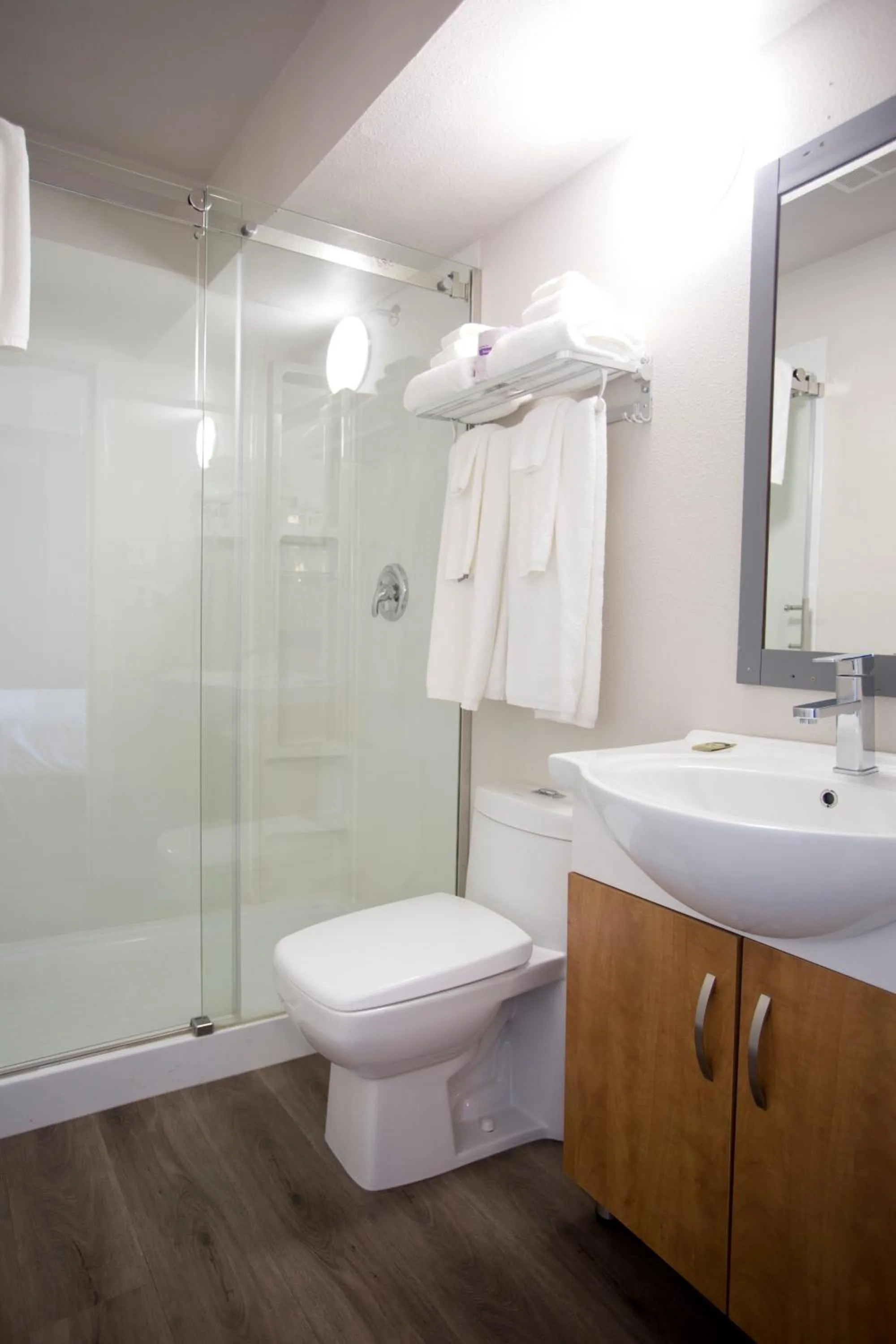 Shower in Valemount Vacation Inn