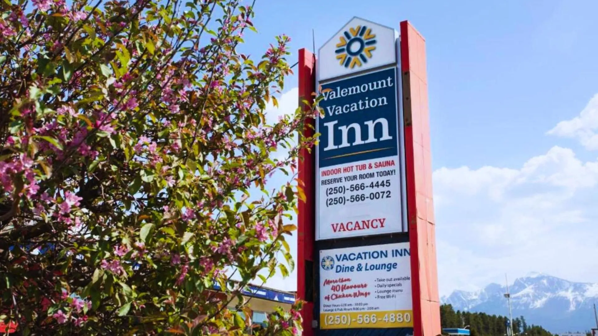 Property building in Valemount Vacation Inn