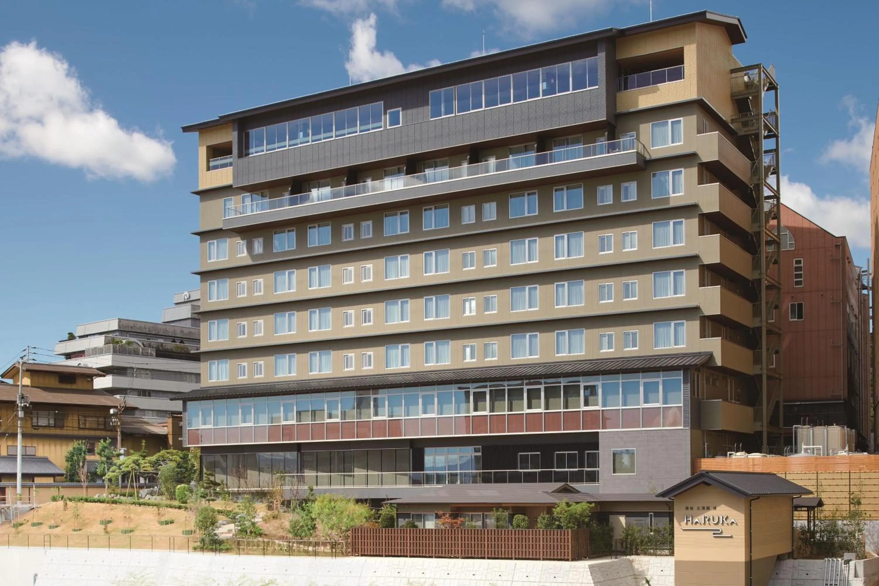 Property building in Kowakuen Haruka