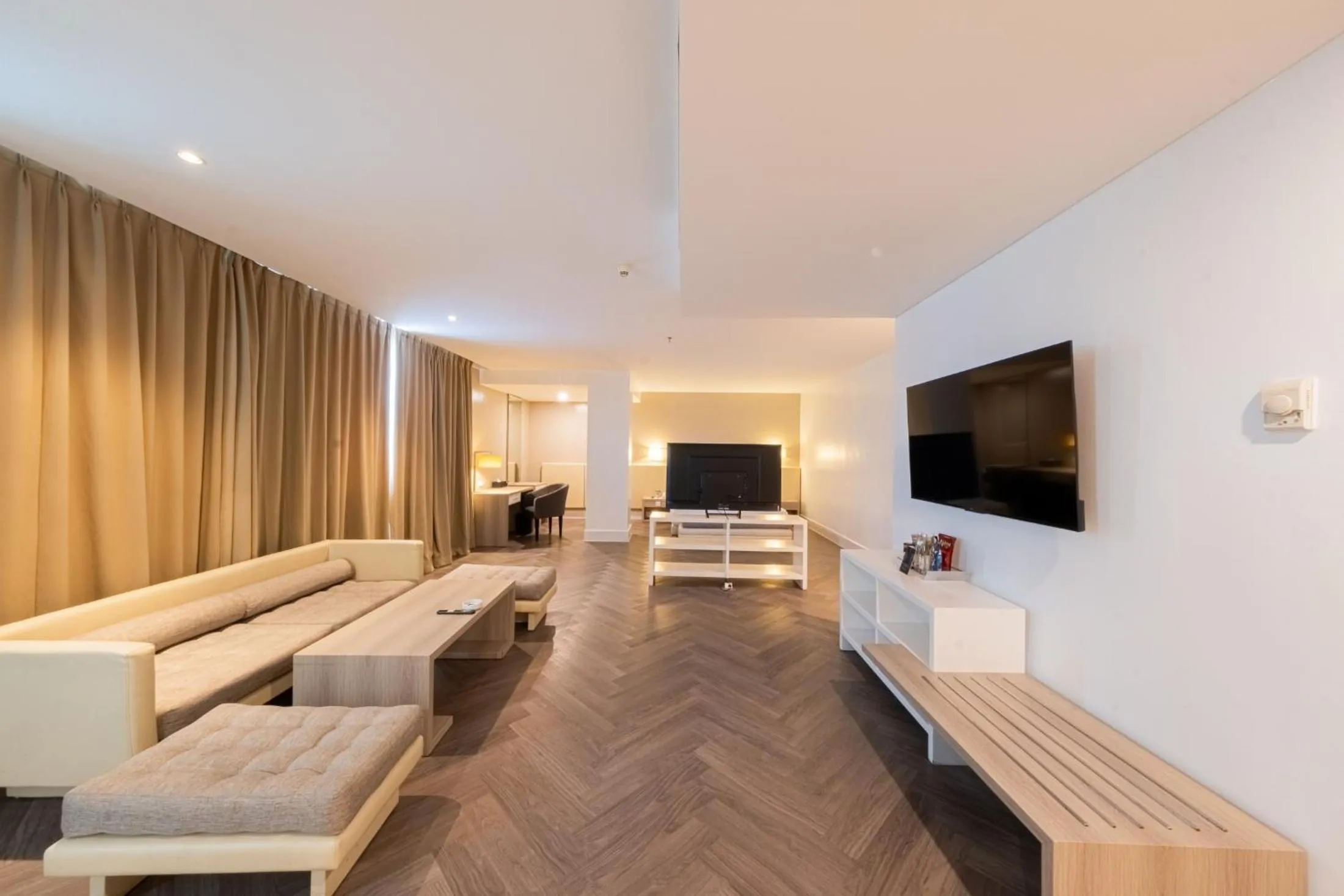 TV and multimedia in Grand Jatra Hotel Balikpapan