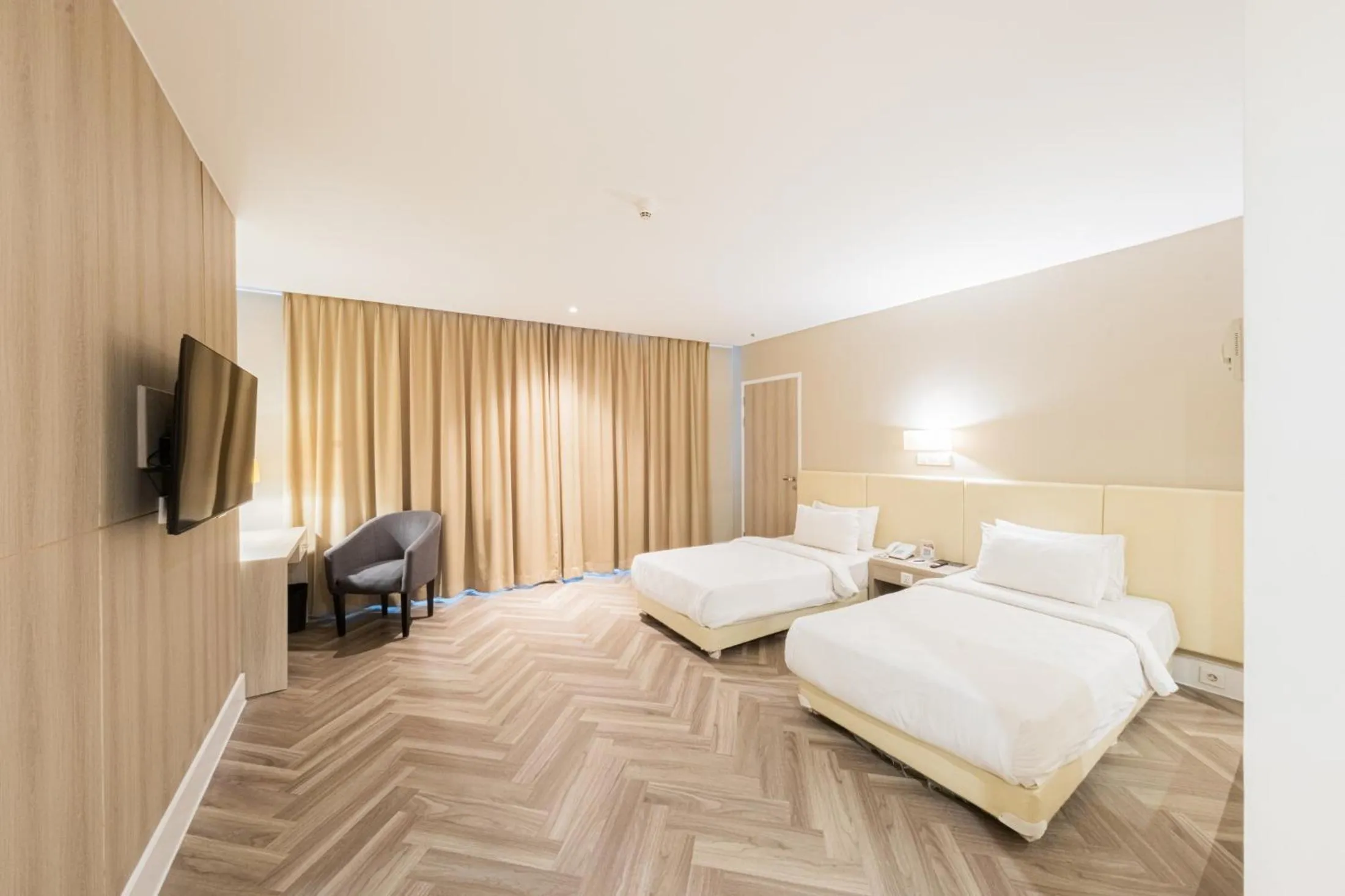 Bedroom, Bed in Grand Jatra Hotel Balikpapan