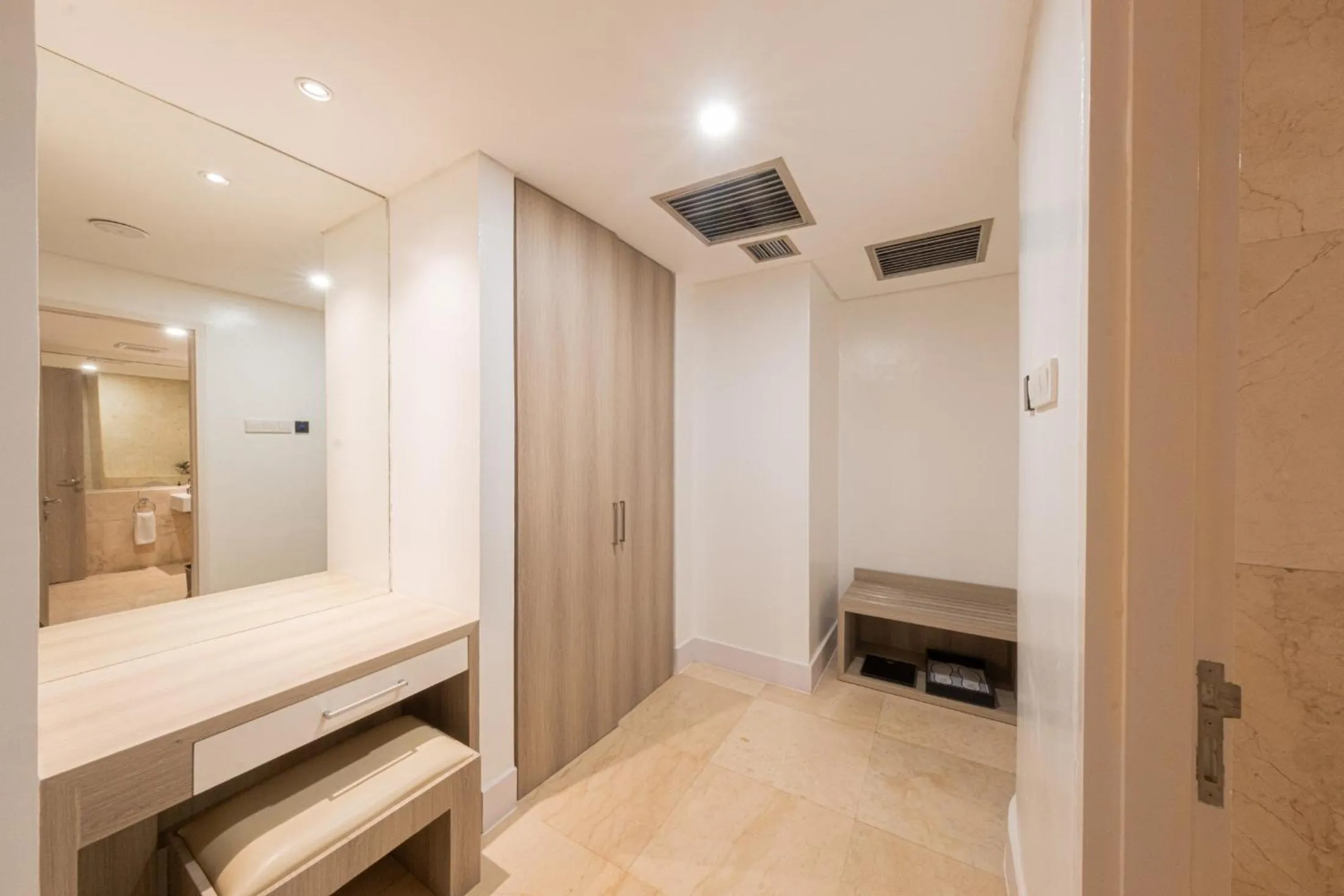 wardrobe in Grand Jatra Hotel Balikpapan