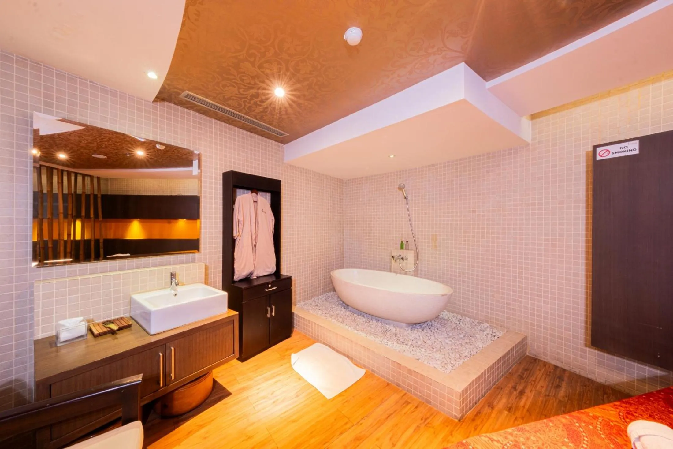 Spa and wellness centre/facilities in Grand Jatra Hotel Balikpapan