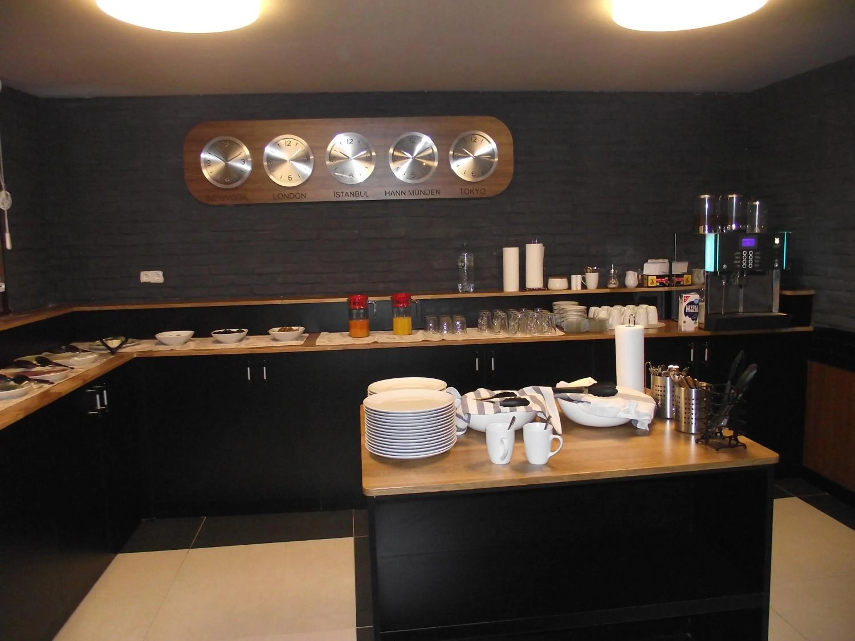 Breakfast in Hotel im Anker