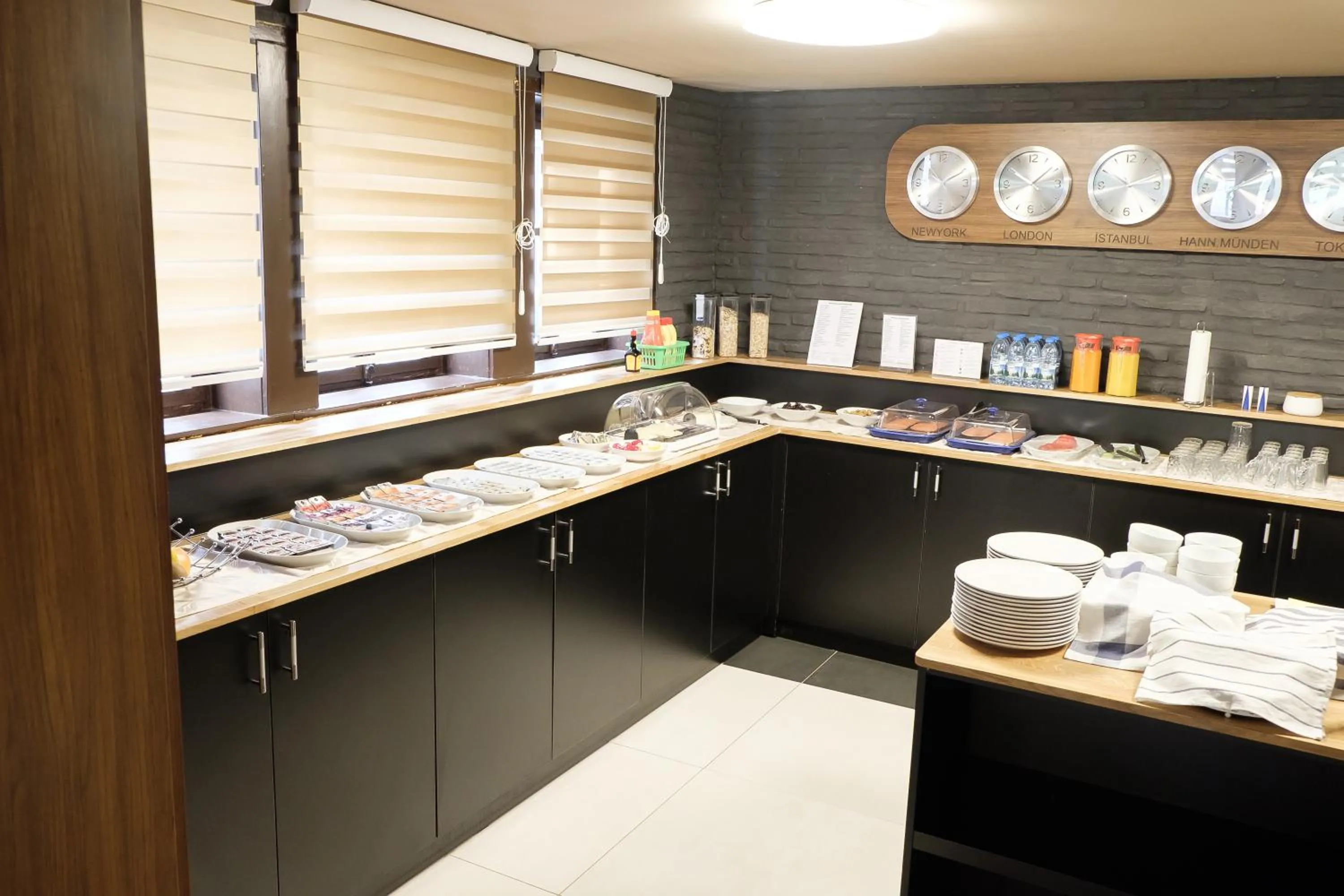 Buffet breakfast in Hotel im Anker