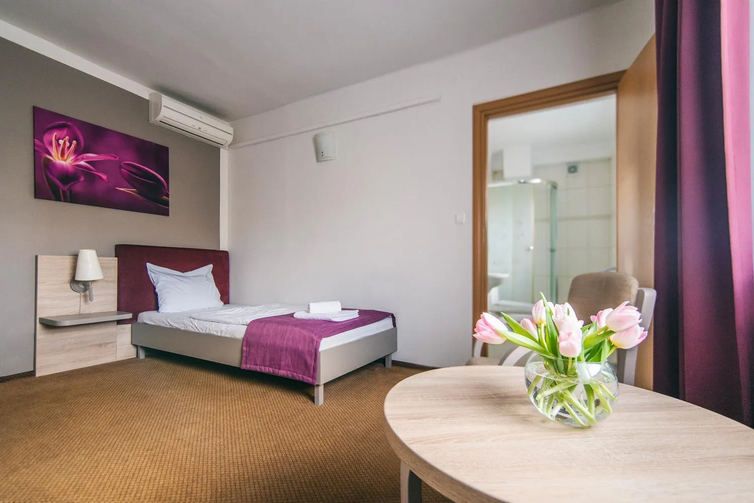 Standard Single Room - single occupancy in Hotel Forum