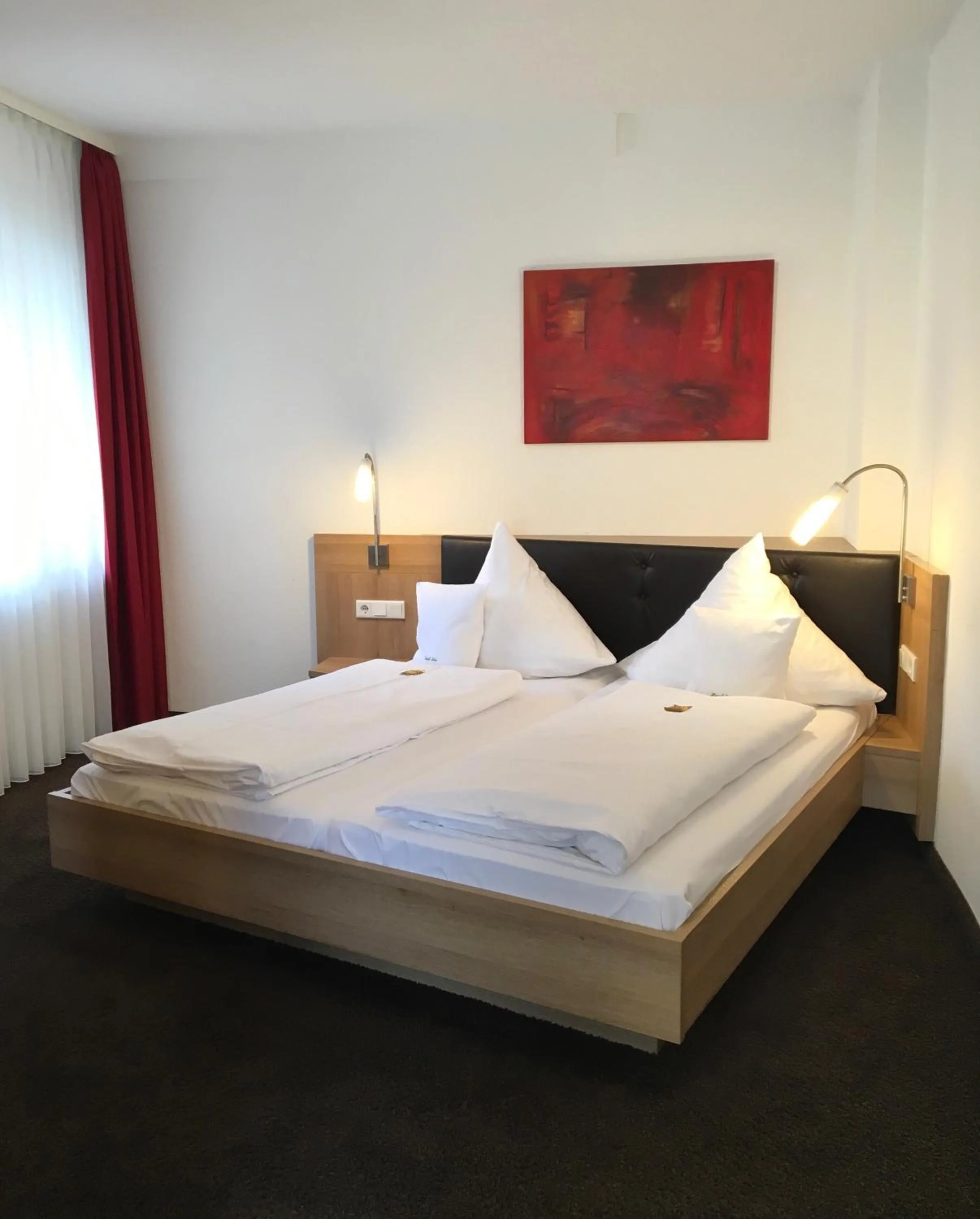 Photo of the whole room, Bed in Iris am See garni