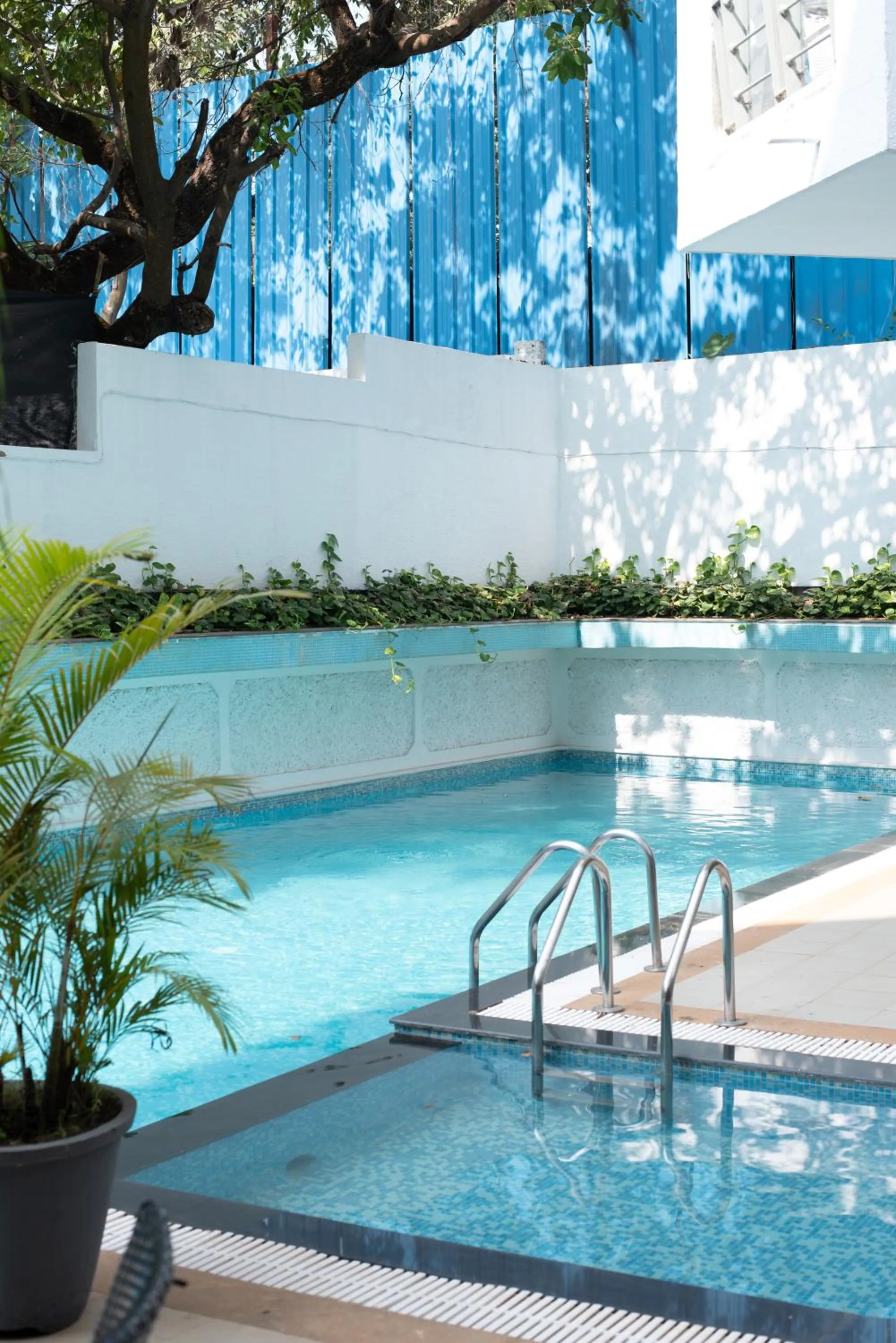 Pool view, Swimming Pool in Living Room by Seasons, Goa