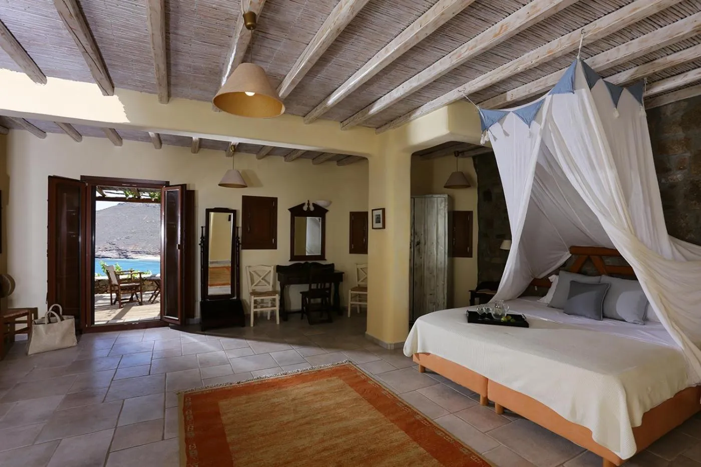 Bed in Albatros Club Mykonos