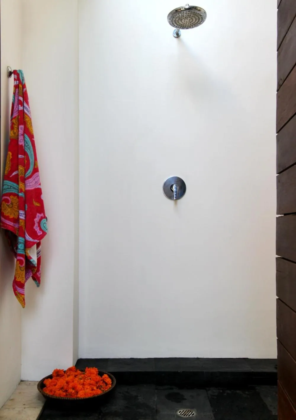 Property building in Temple Hill Residence Villa