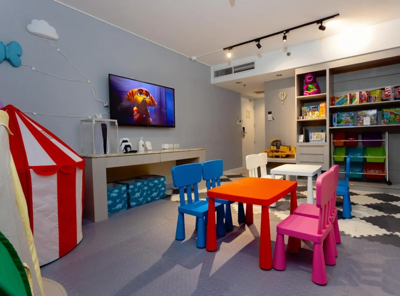 Children play ground in The B Hotel Alabang