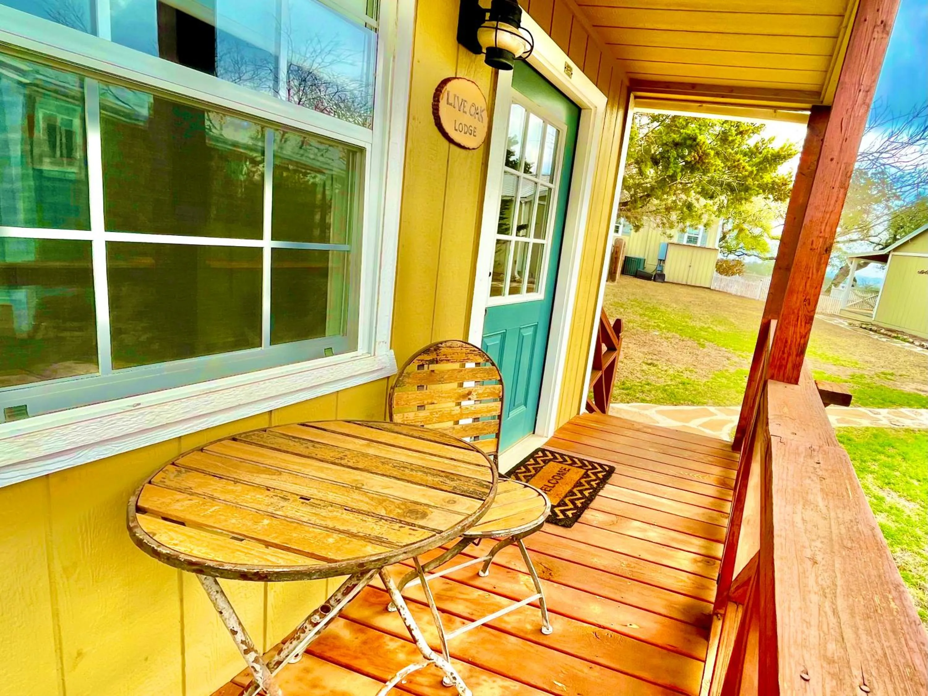 Dining area in The Alexander at Creek Road