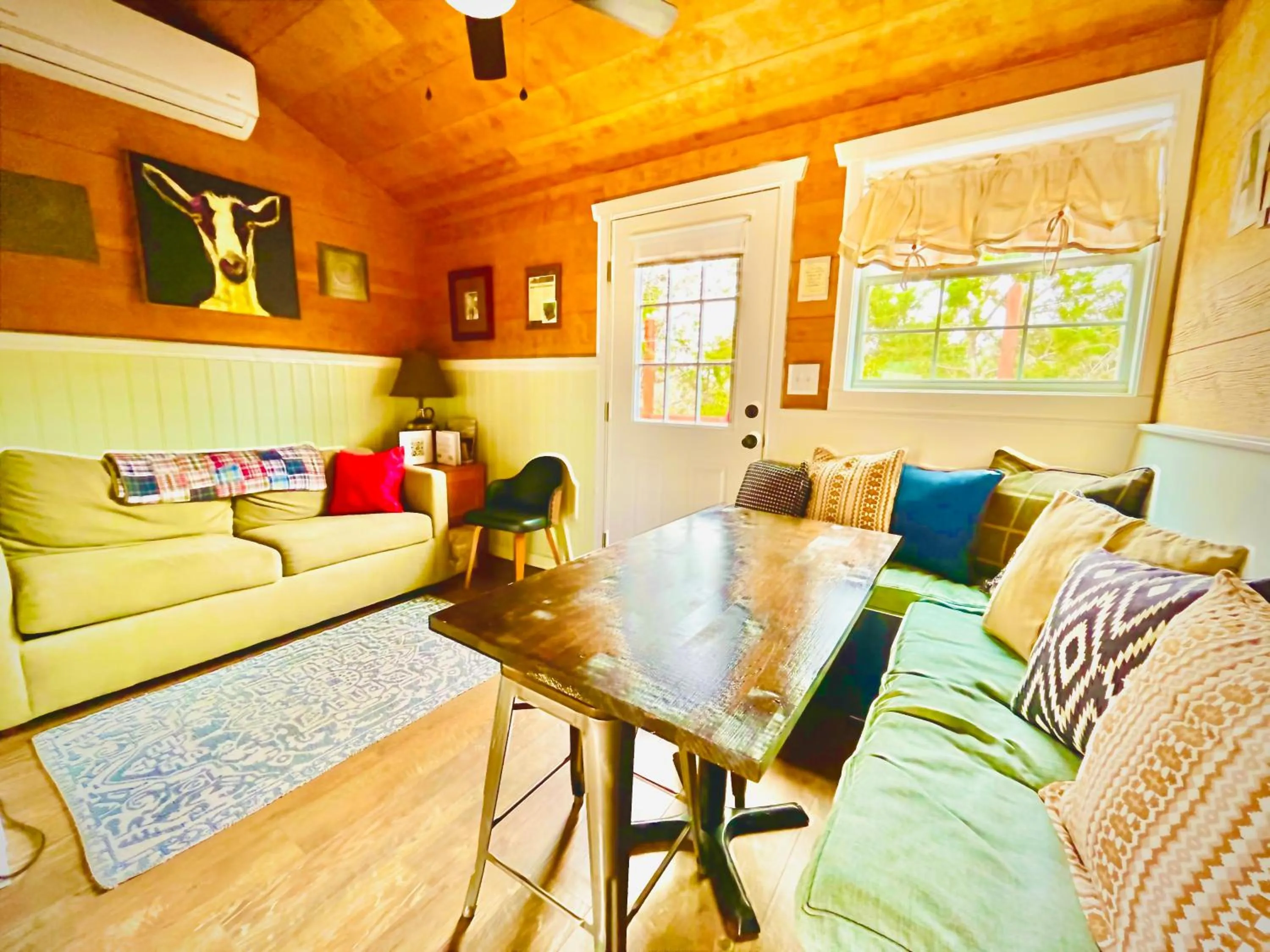 Seating area in The Alexander at Creek Road