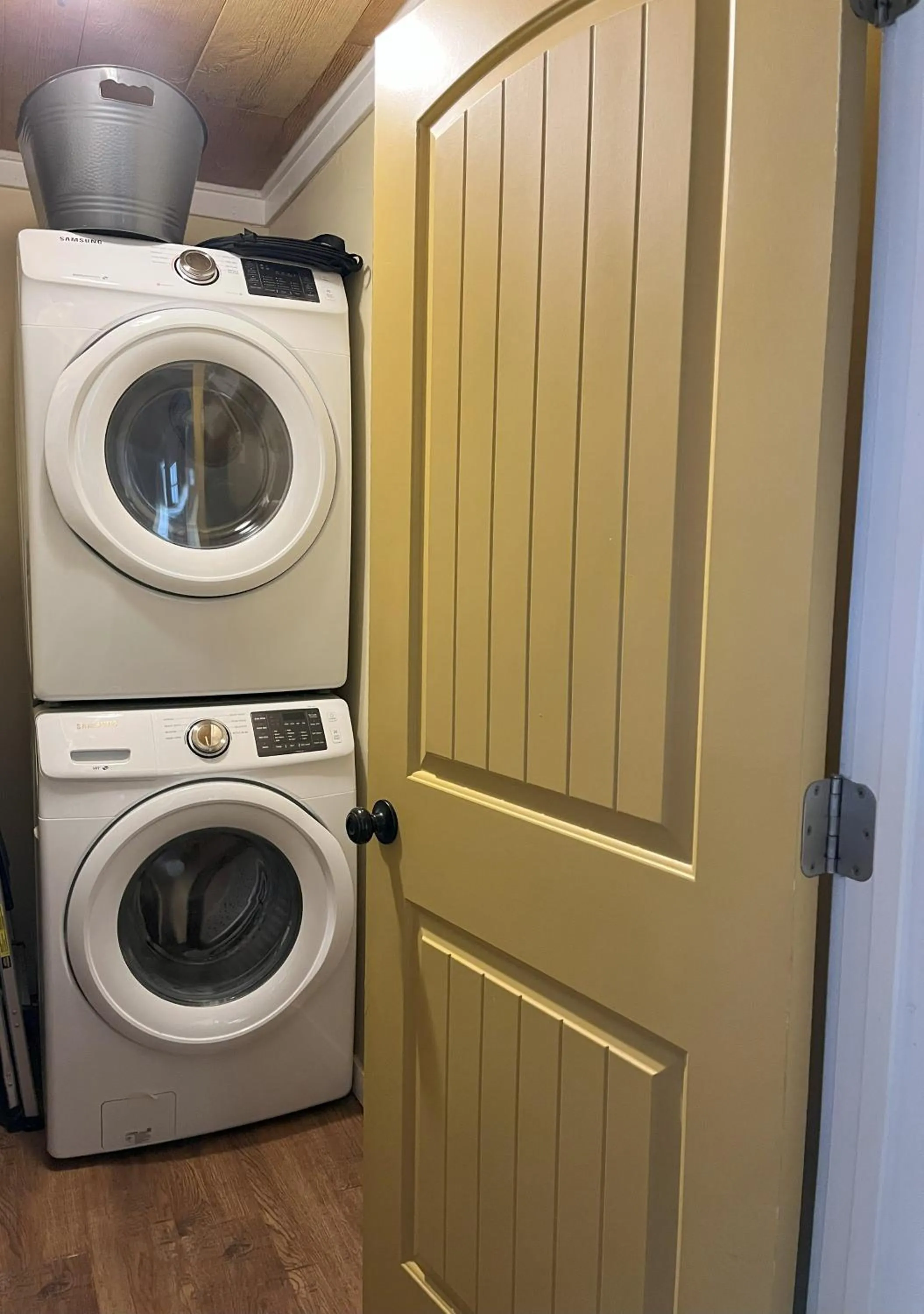 laundry in The Alexander at Creek Road