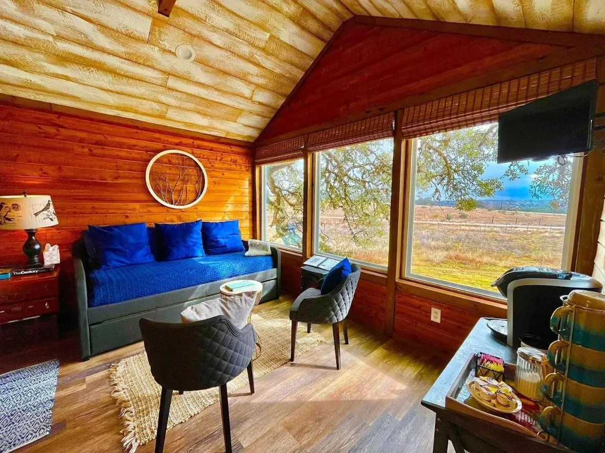 Seating area in The Alexander at Creek Road