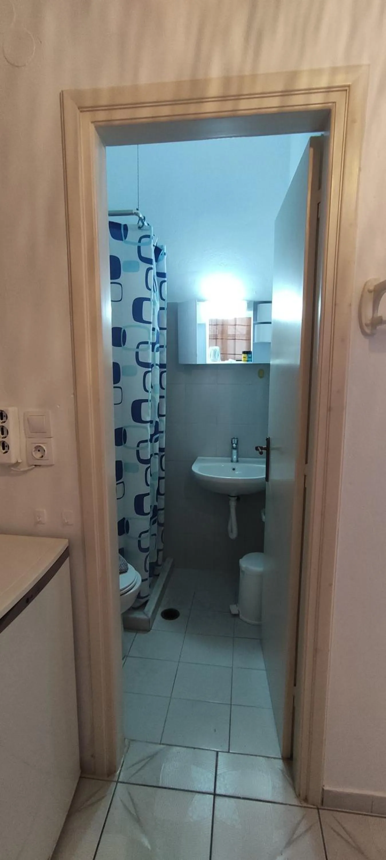 Shower in Kapetanos Rooms